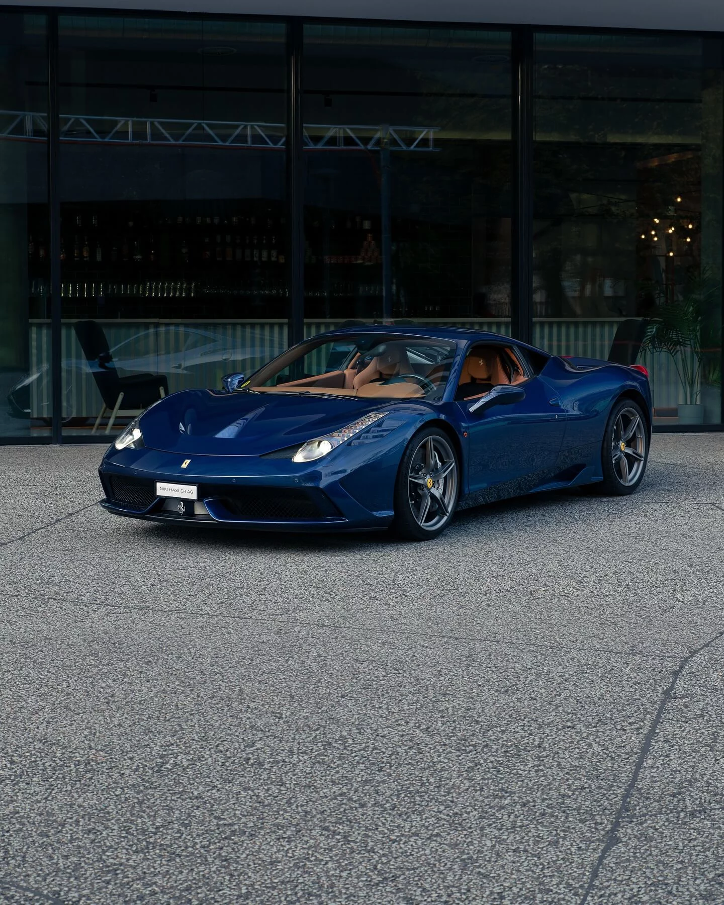 Blu Tour de France Ferrari 458