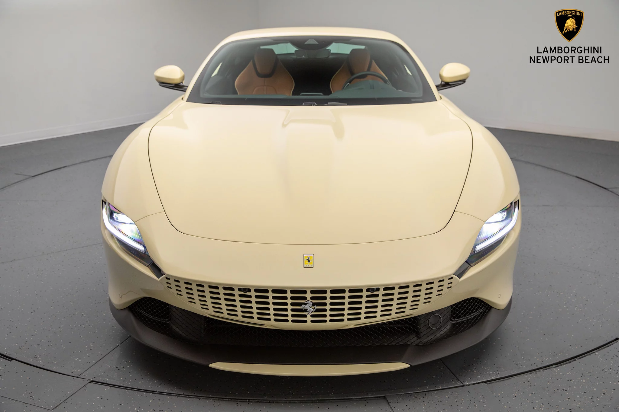 Avorio Ferrari Roma