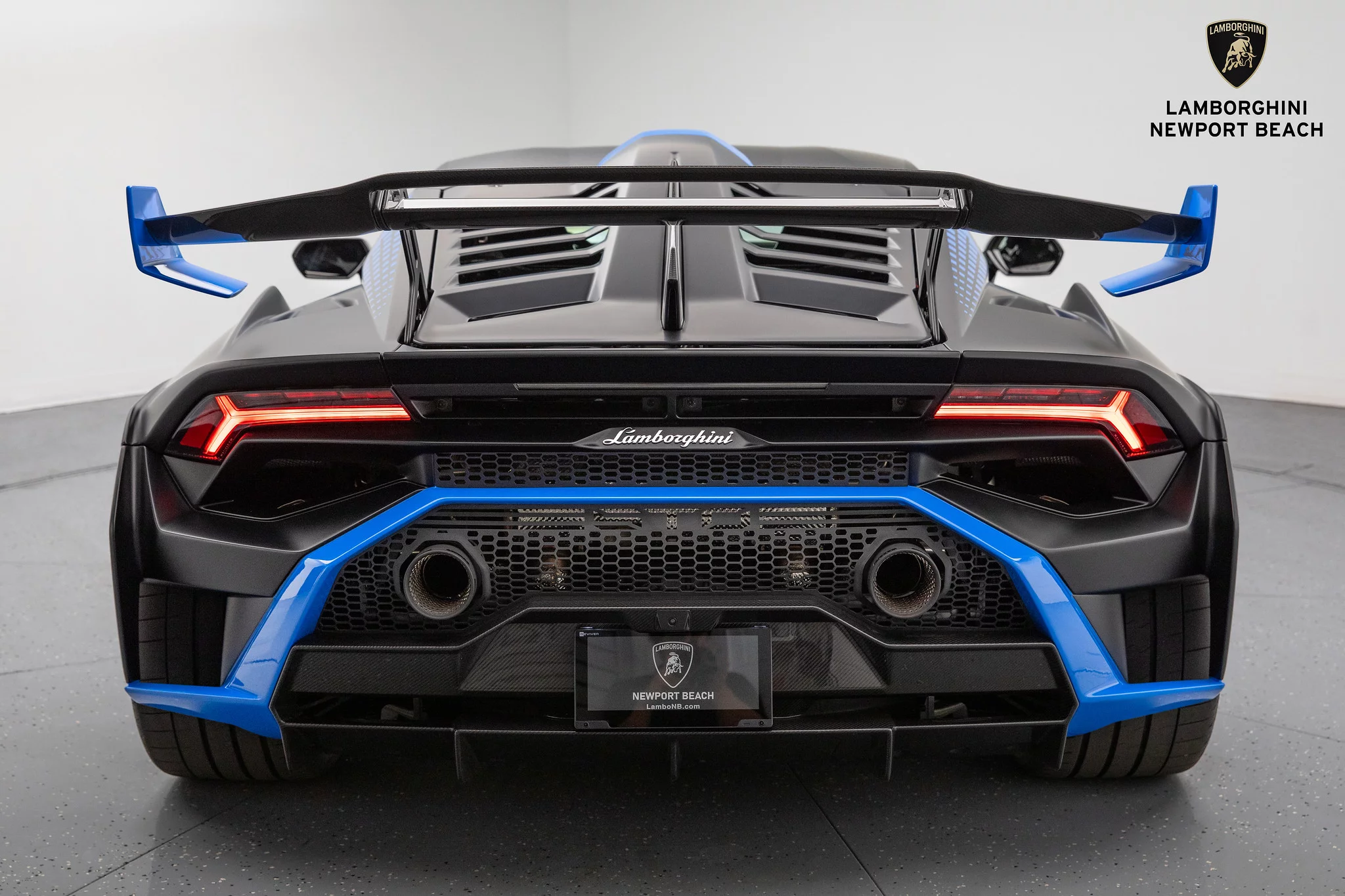 Nero Nemesis Lamborghini Huracán