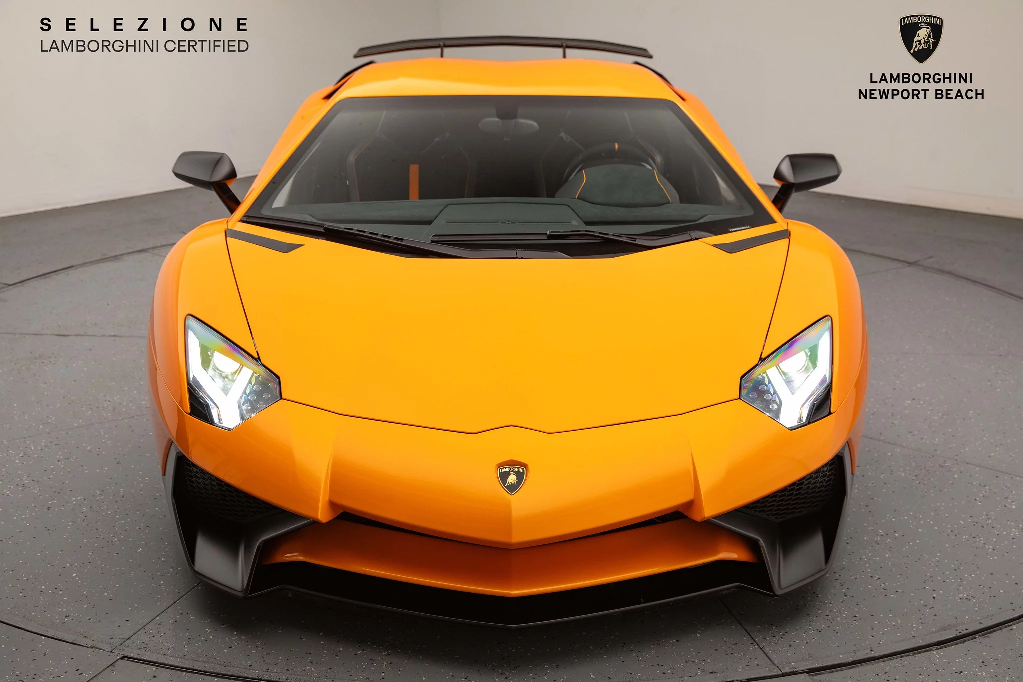 Arancio Atlas Lamborghini Aventador