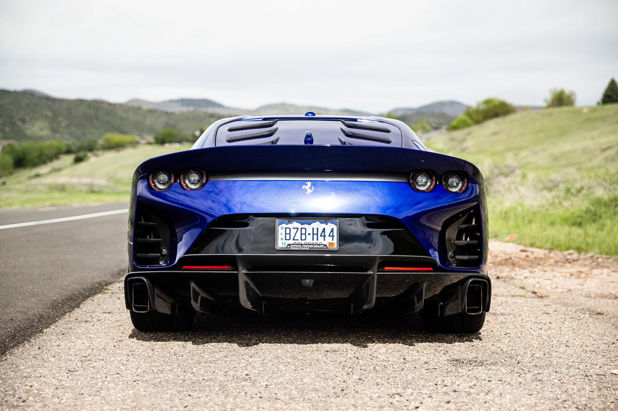 Blu Torrice Ferrari 812
