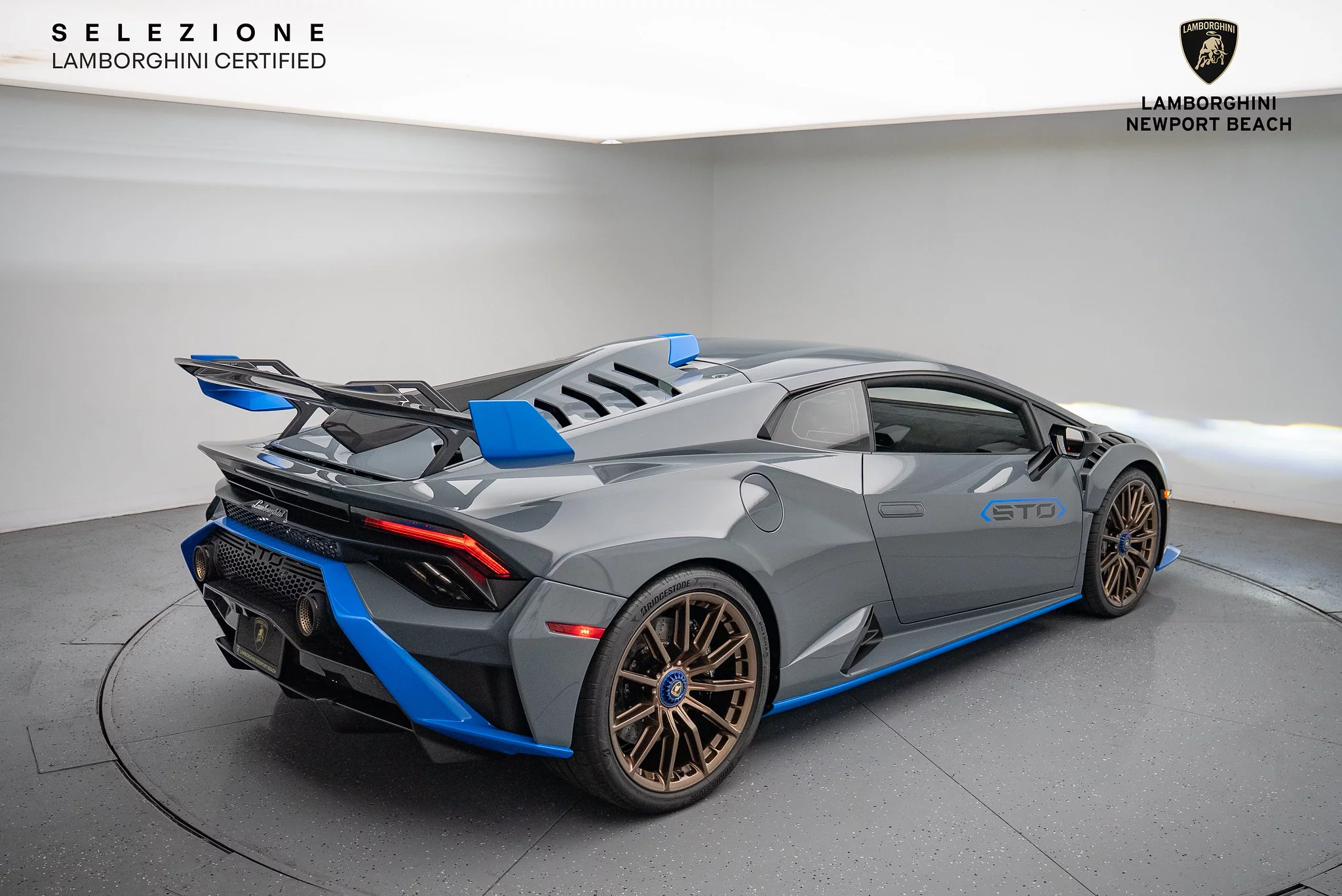 Grigio Telesto Lamborghini Huracán