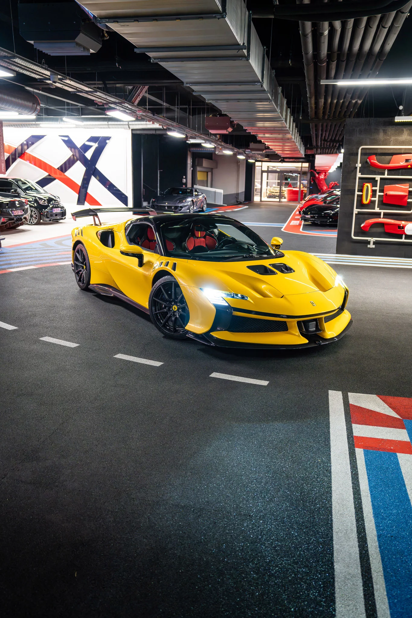 Giallo Triplo Strato Ferrari SF90