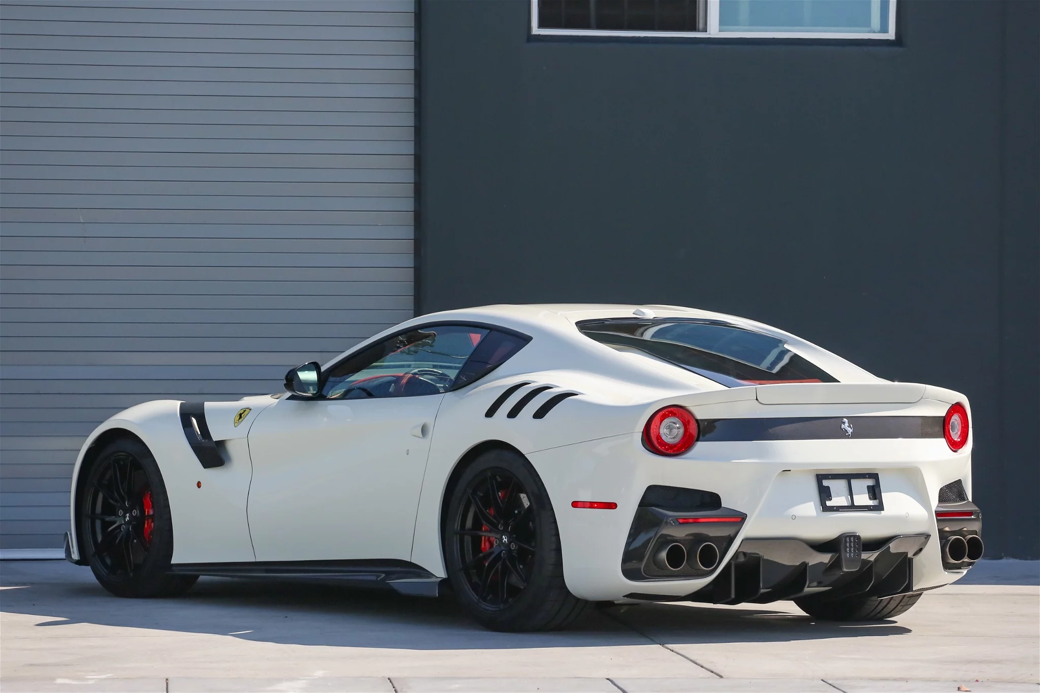Bianco Avus Ferrari F12