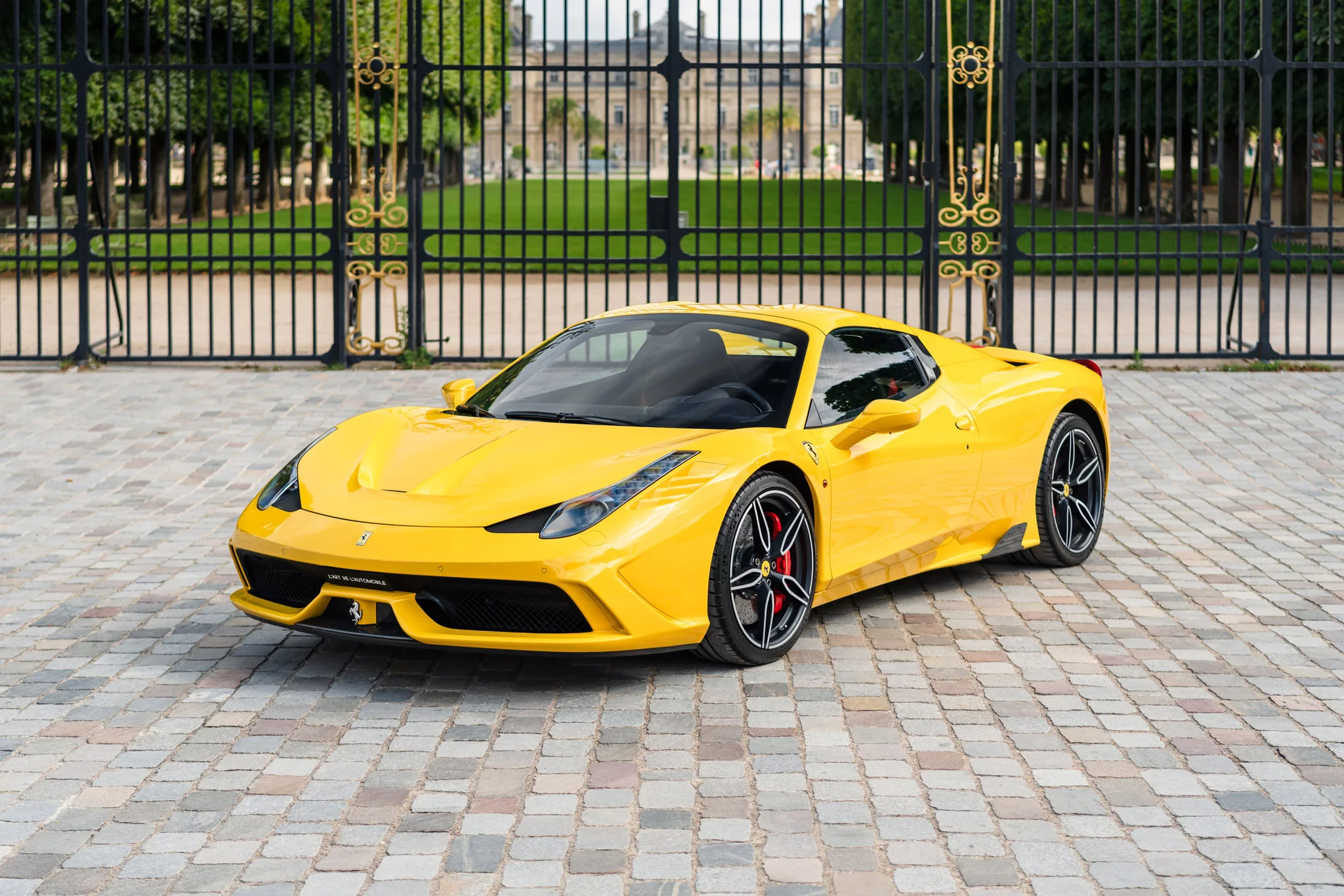 Giallo Modena Ferrari 458
