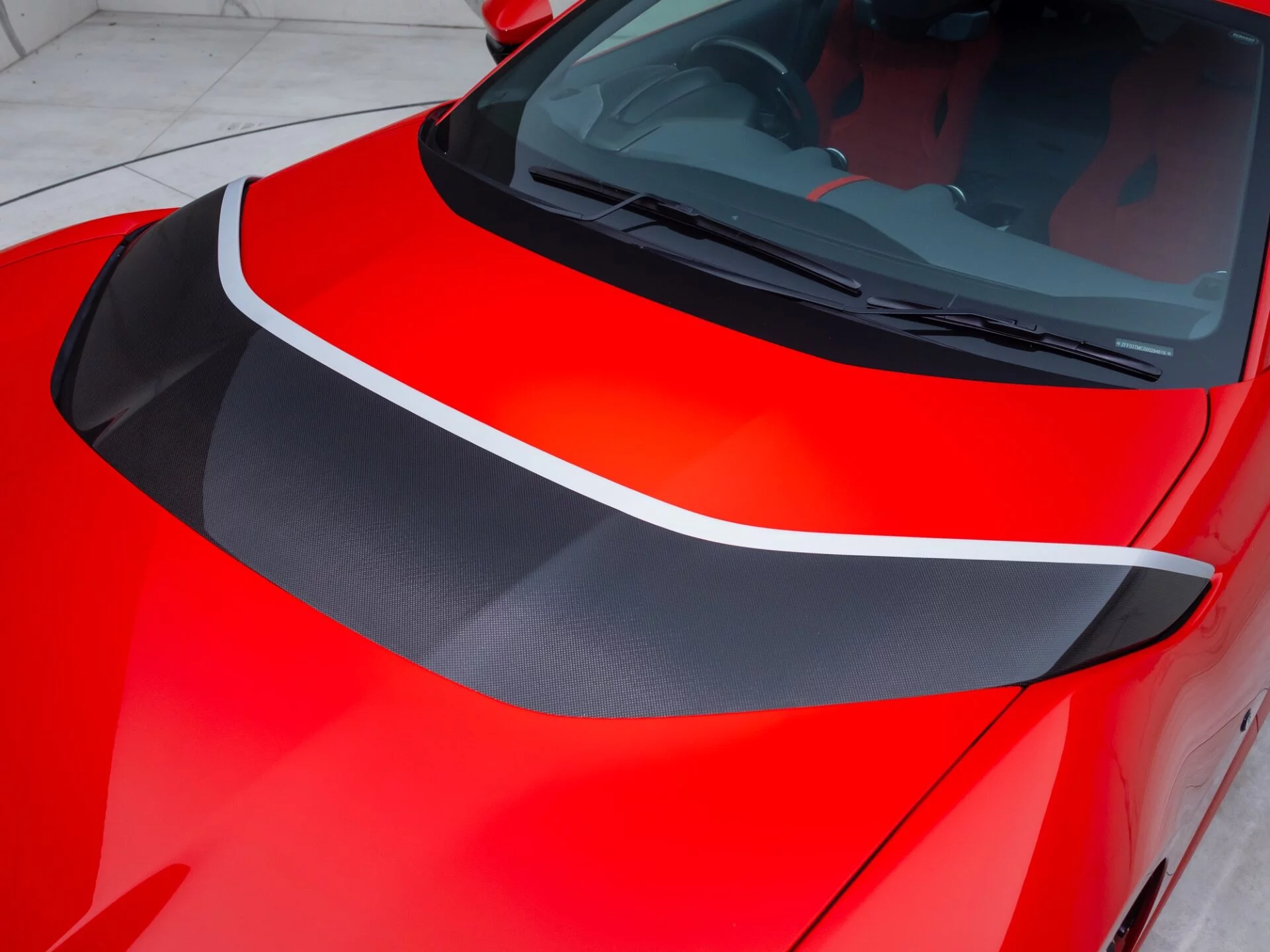 Rosso Cina Ferrari 812