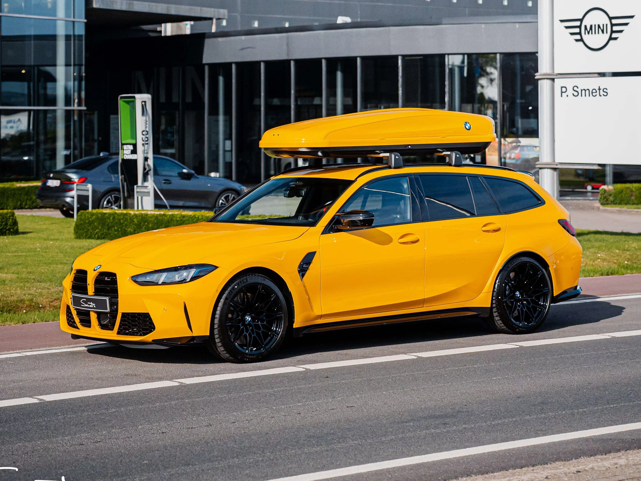 Atacama Yellow BMW M3