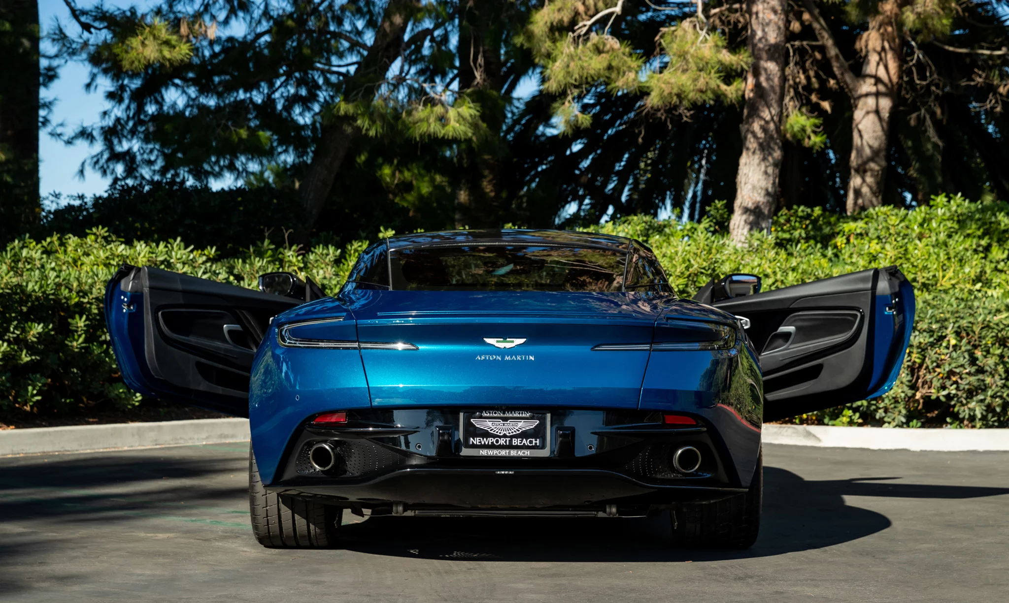 Ocellus Teal Aston Martin DB11