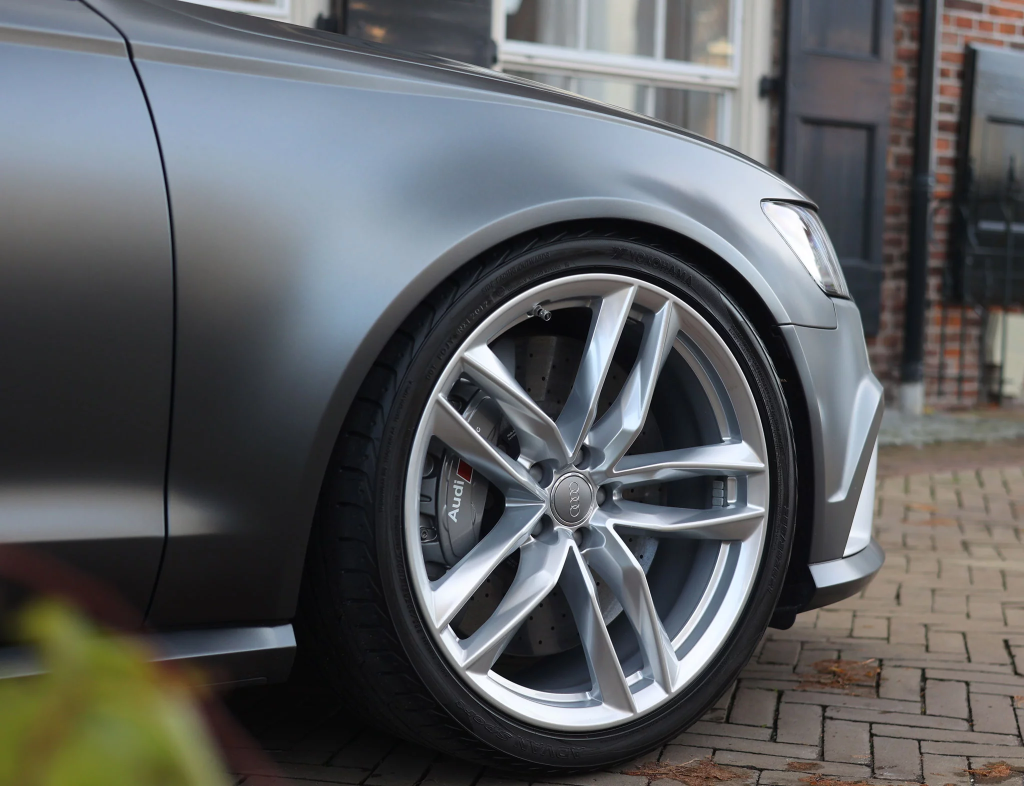 Daytona Grey Matte Audi RS6 Avant