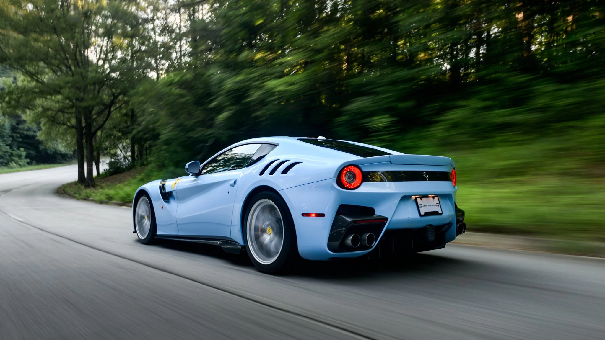 Azzurro La Plata Ferrari F12