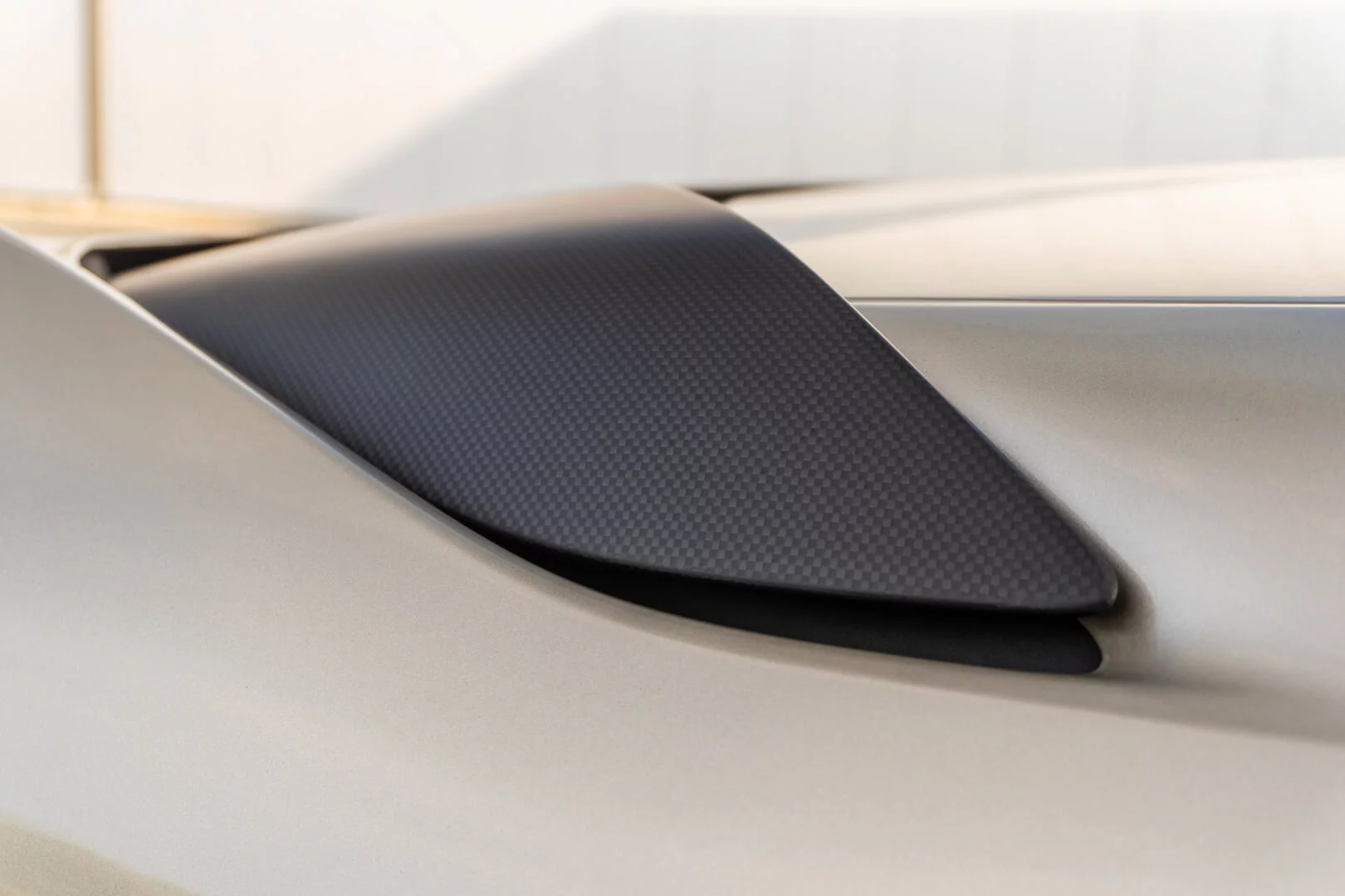 Nuovo Grigio Ingrid Ferrari 812