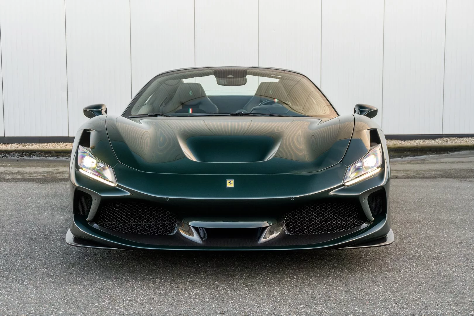 Verde British Racing Ferrari F8