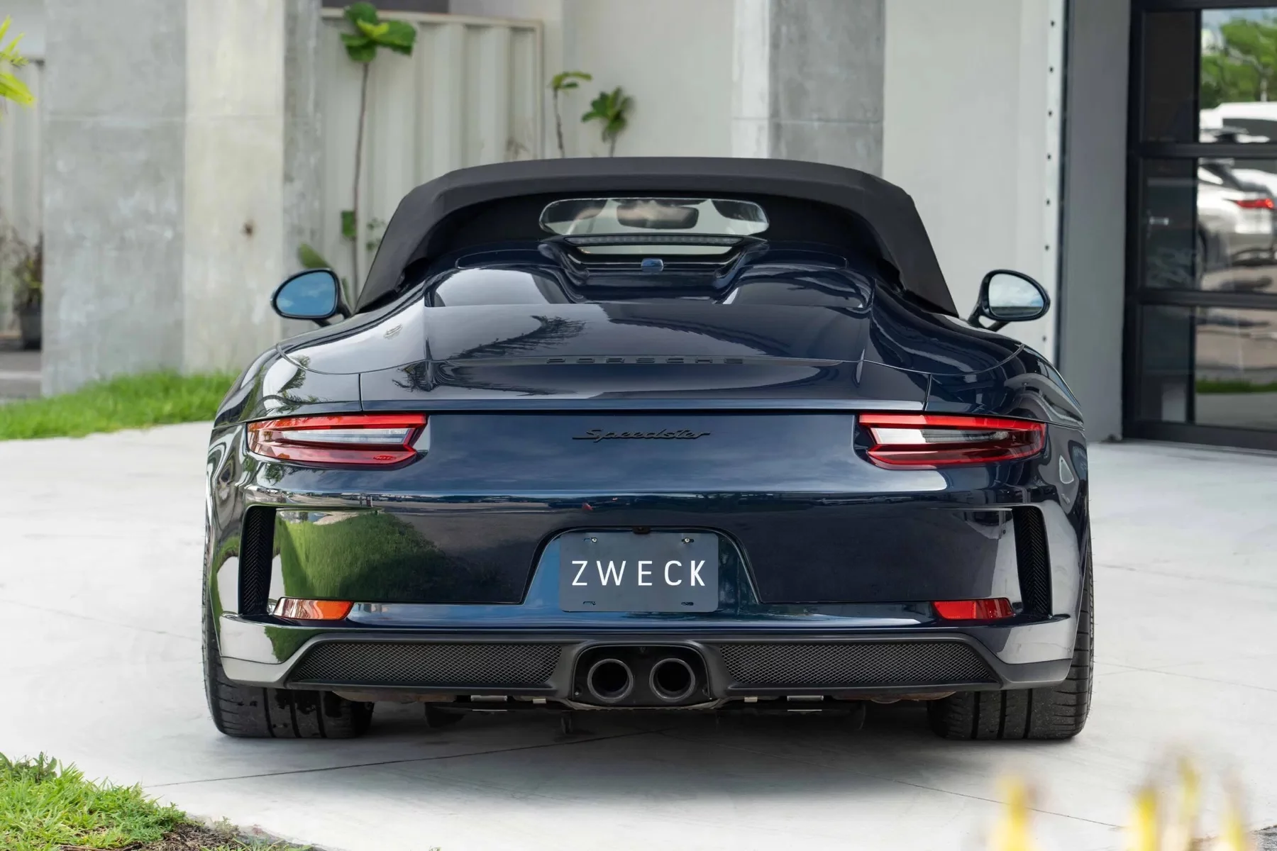 Ocean Blue Metallic Porsche 911 Speedster