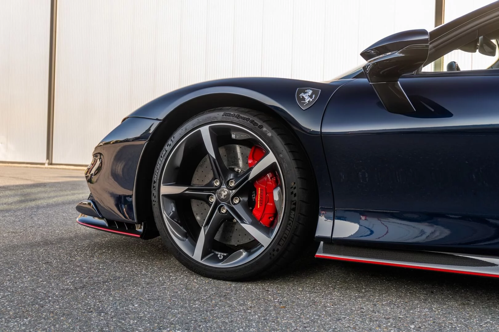 Blu Montreal Ferrari SF90