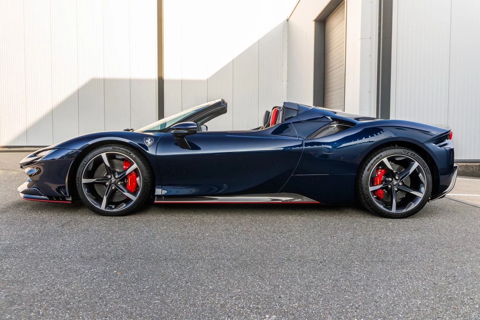 Blu Montreal Ferrari SF90