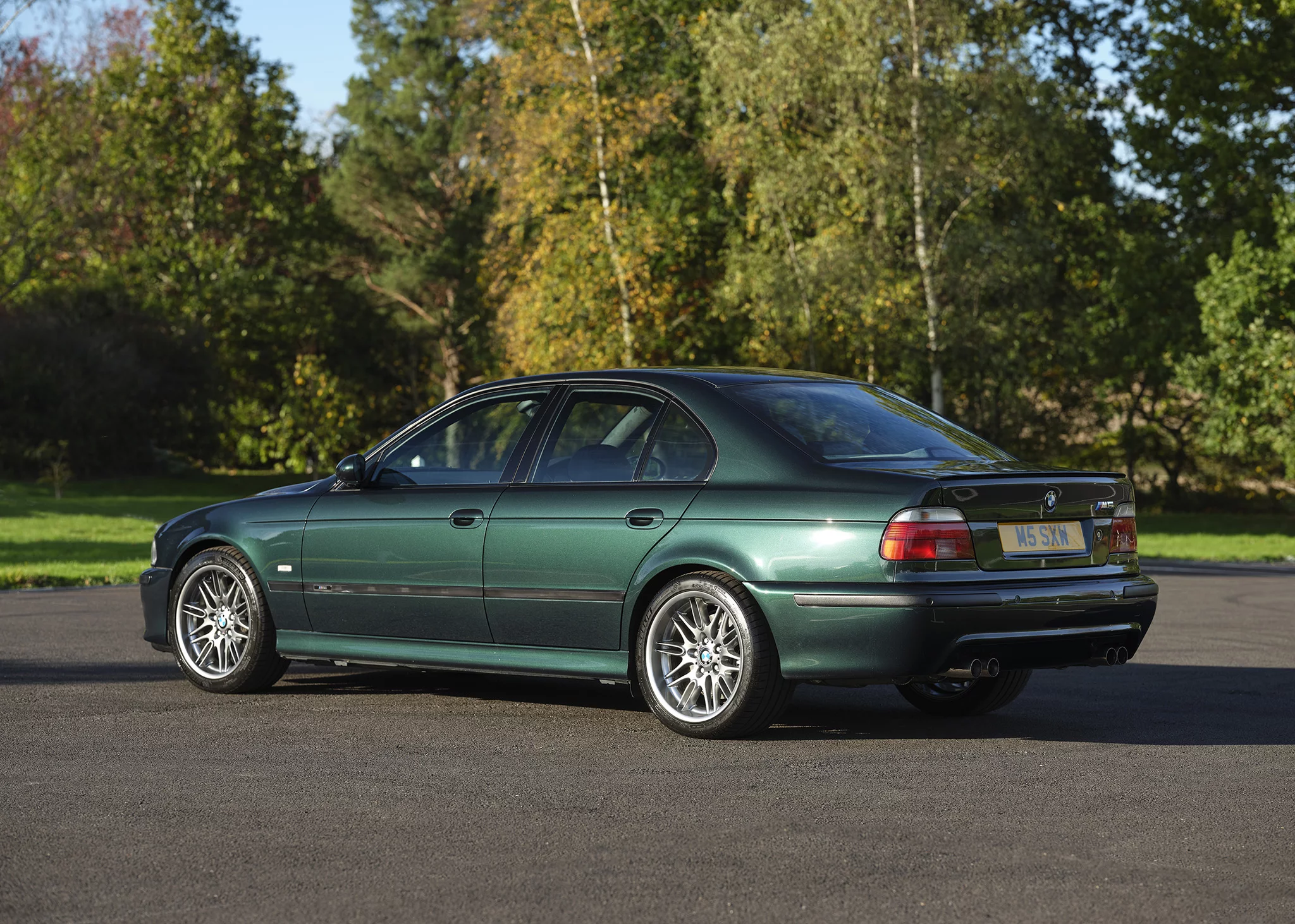 Oxford Green II BMW M5