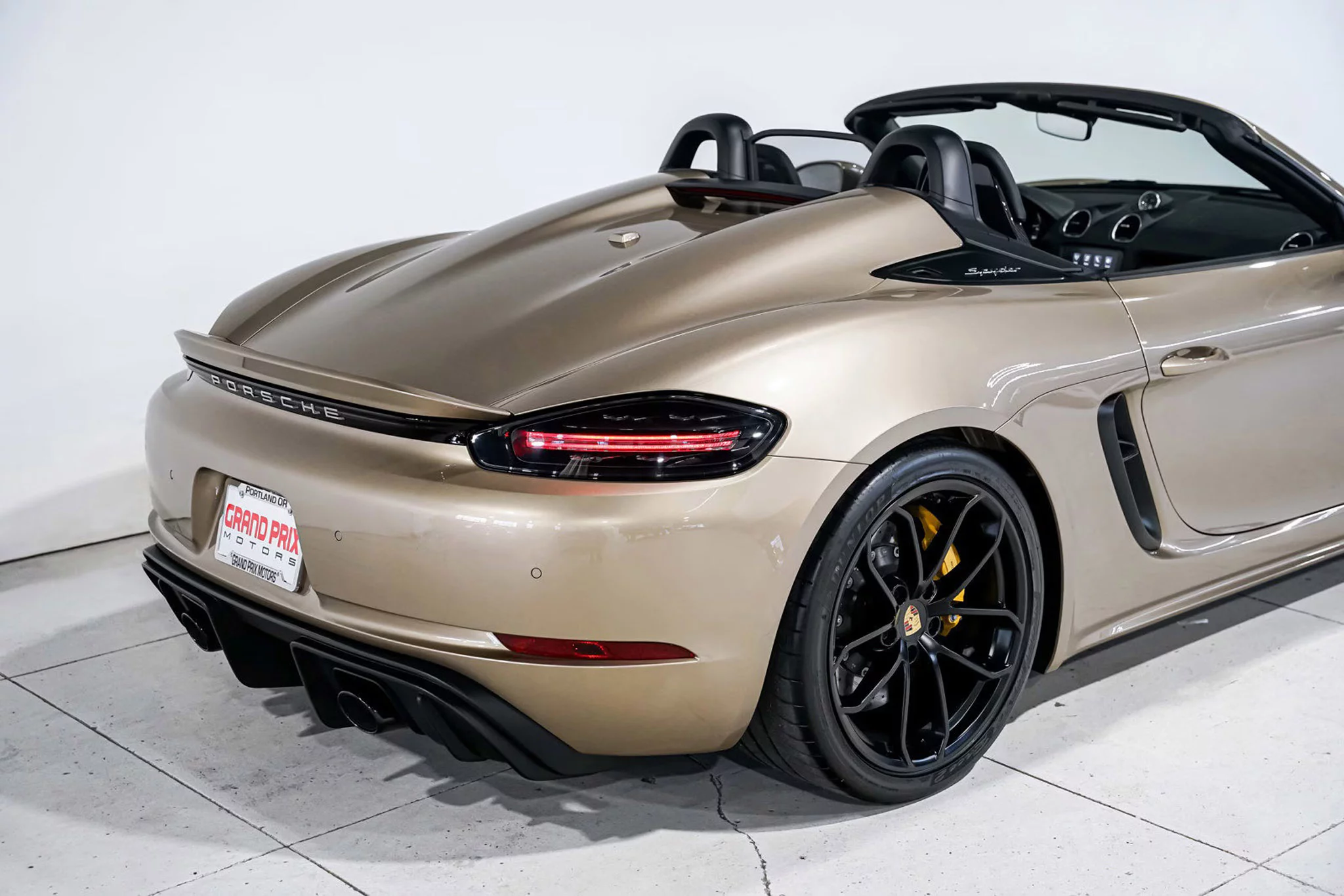 Gold Bronze Metallic Porsche 718