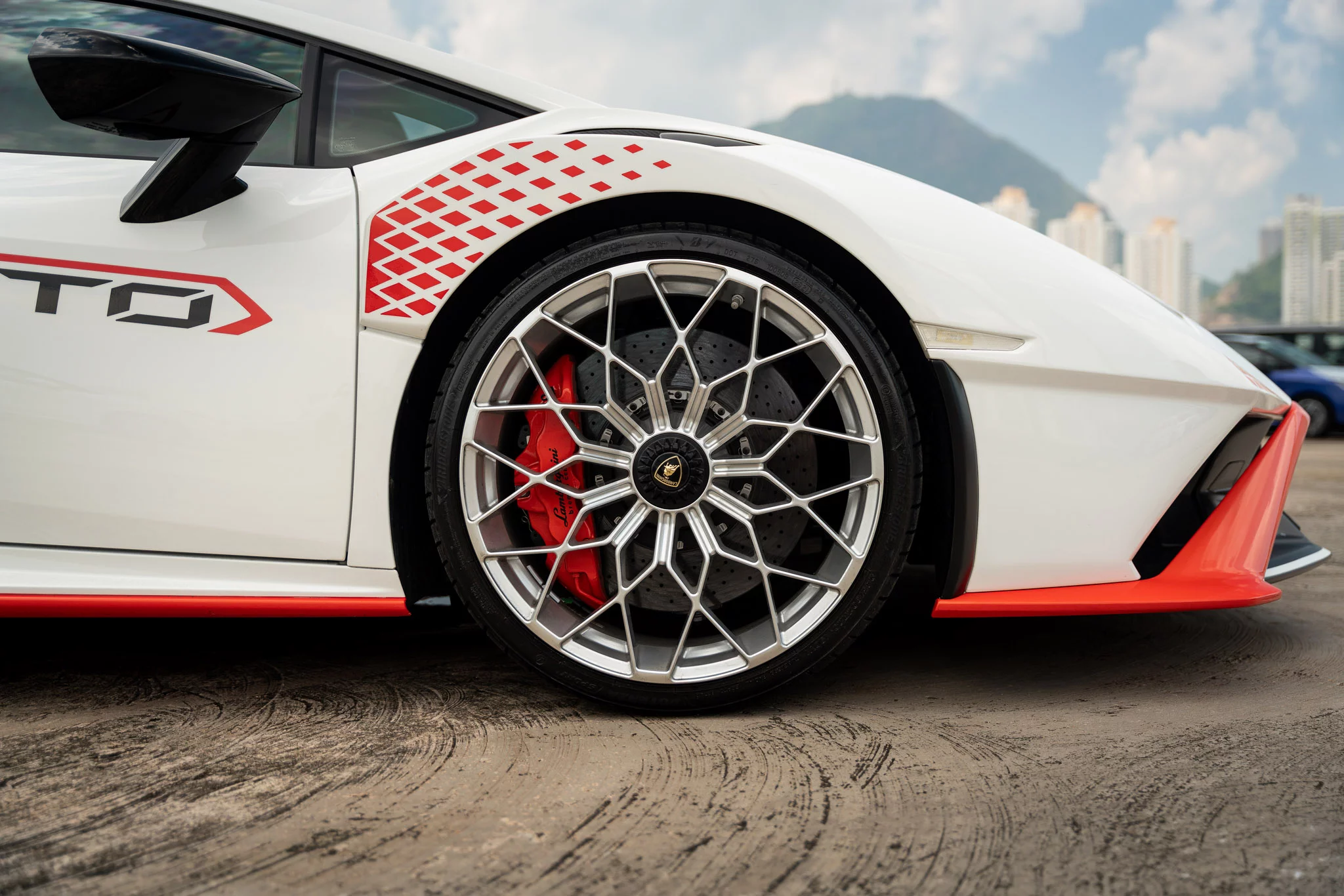 Bianco Monocerus Lamborghini Huracán