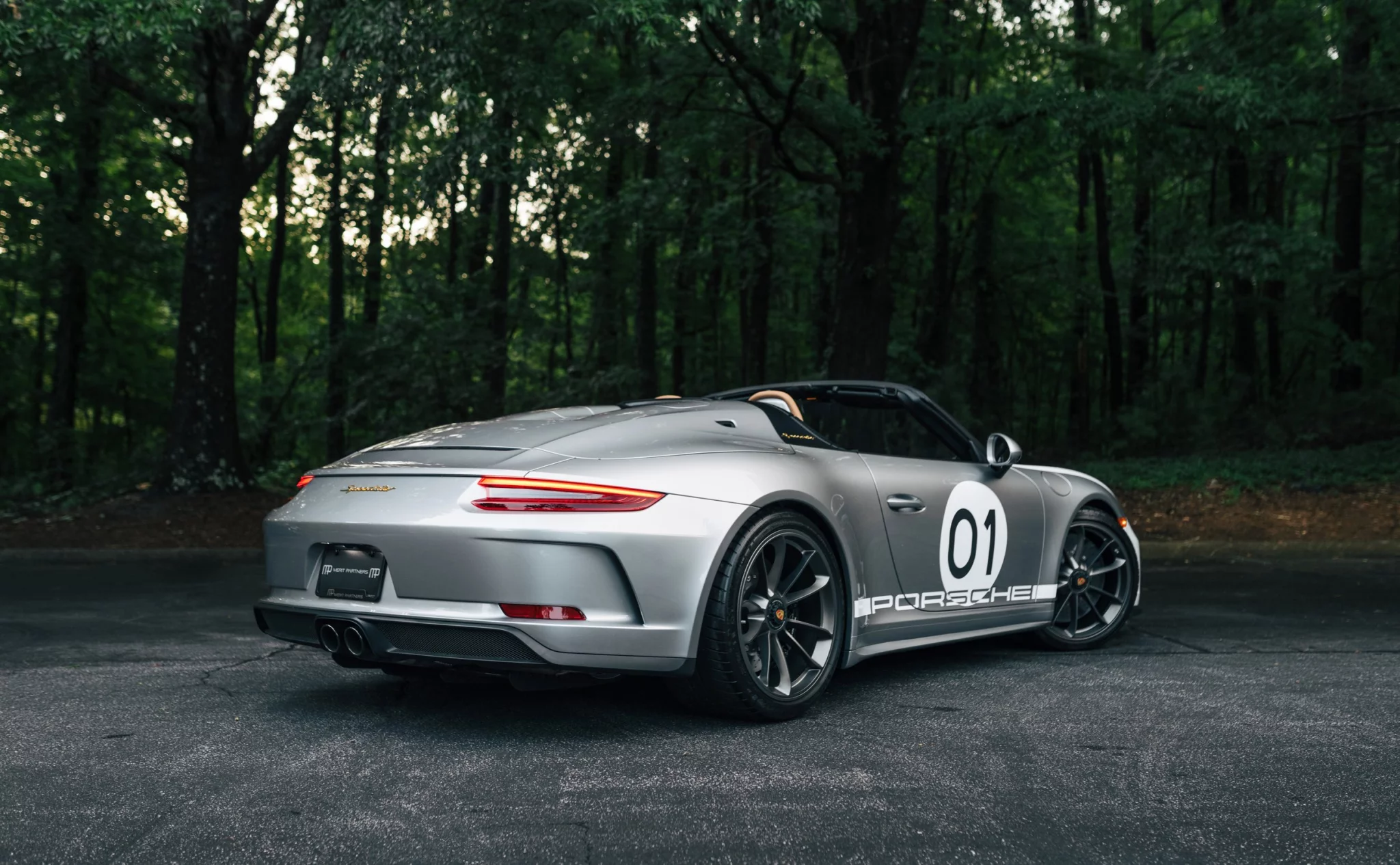GT Silver Metallic Porsche 911 Speedster