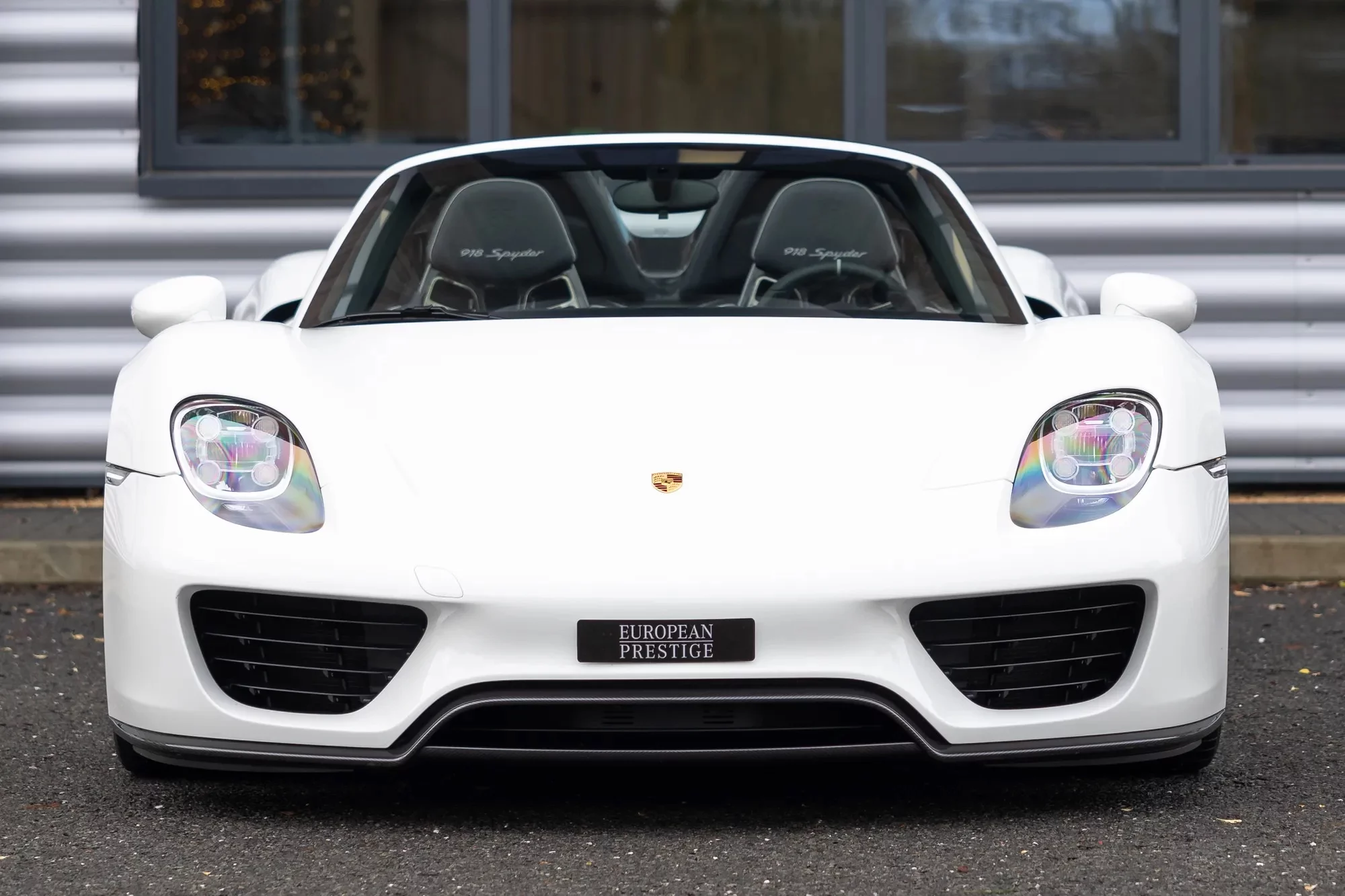 Grand Prix White Porsche 918 Spyder