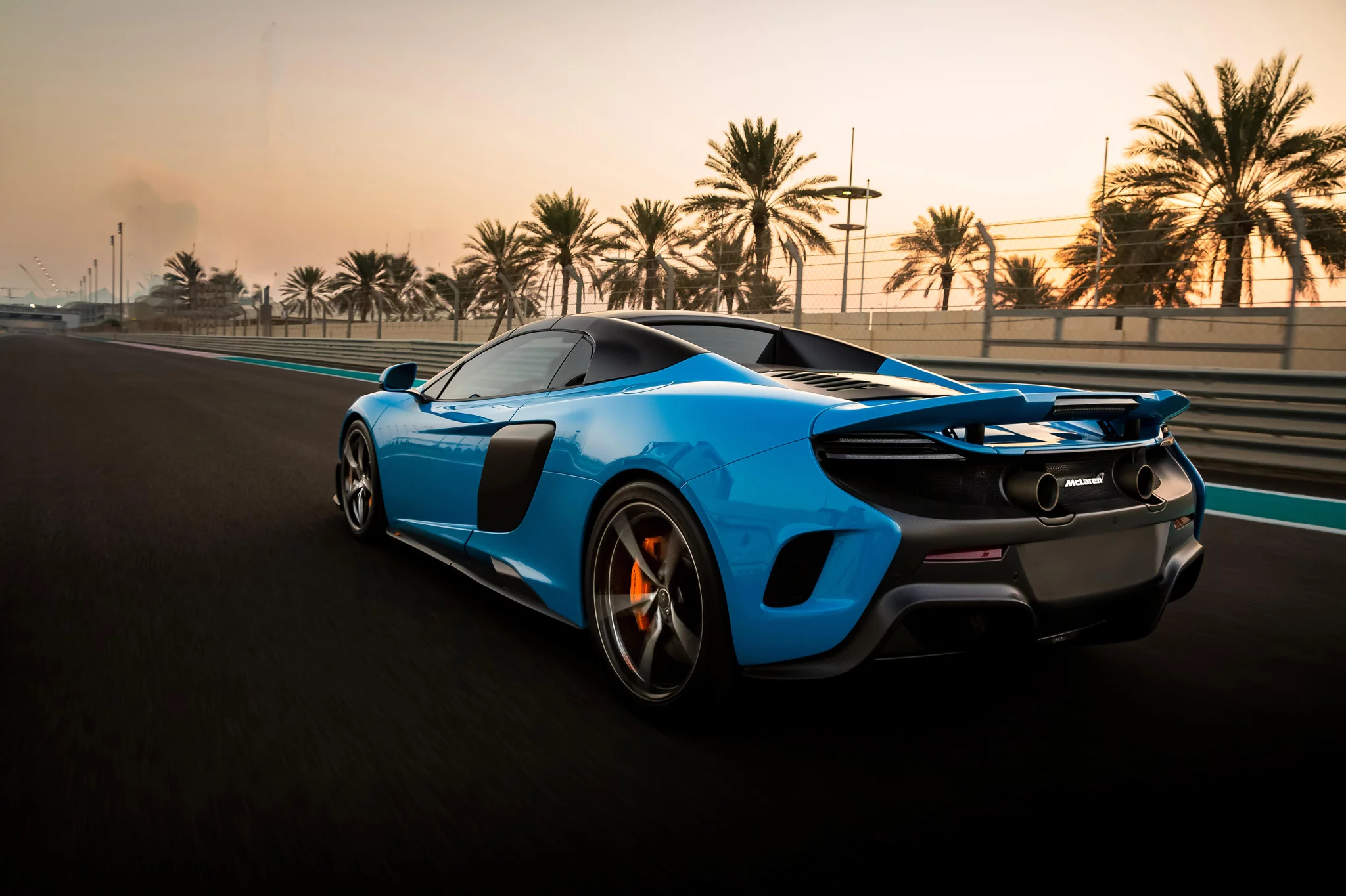 Mexico Blue McLaren 675LT