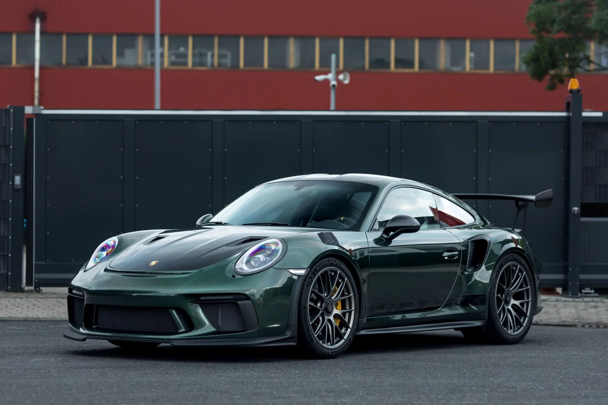 Oak Green Metallic Porsche 911 GT3 RS