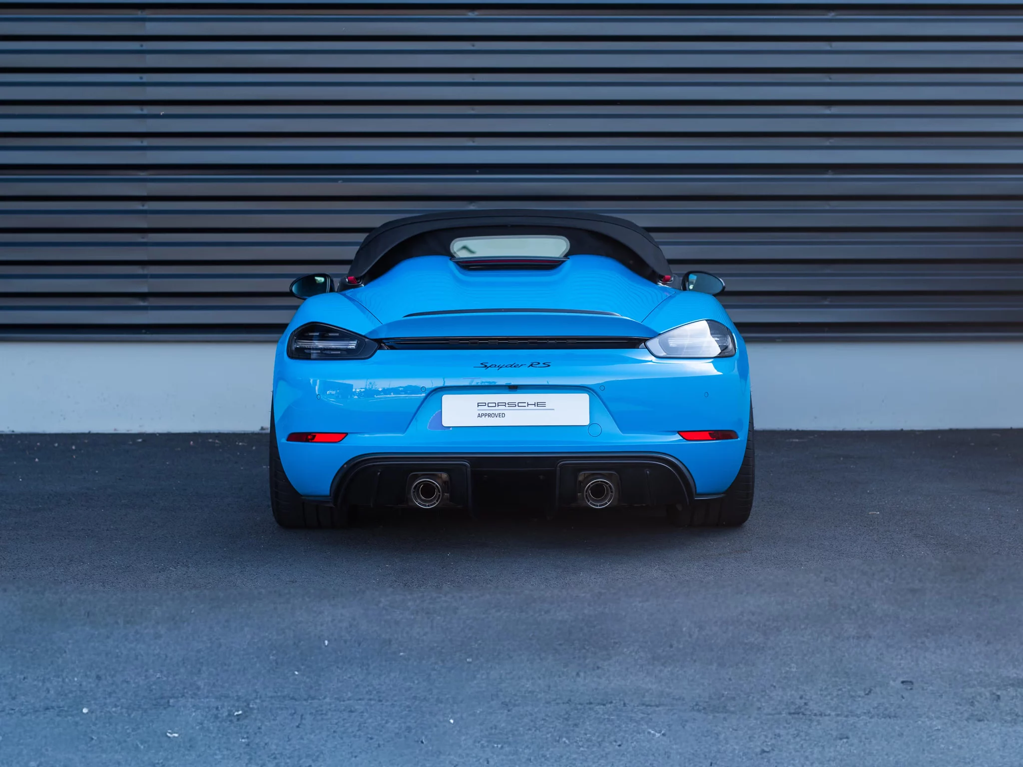 Riviera Blue Porsche 718 Spyder RS