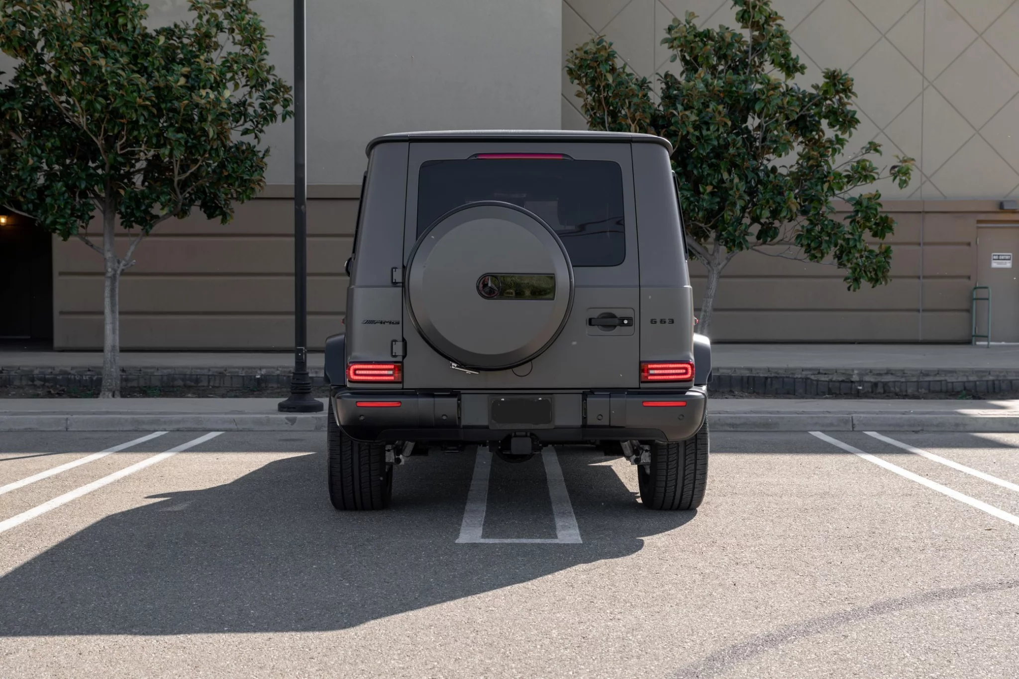 Dark Olive Green Magno Mercedes-AMG G 63