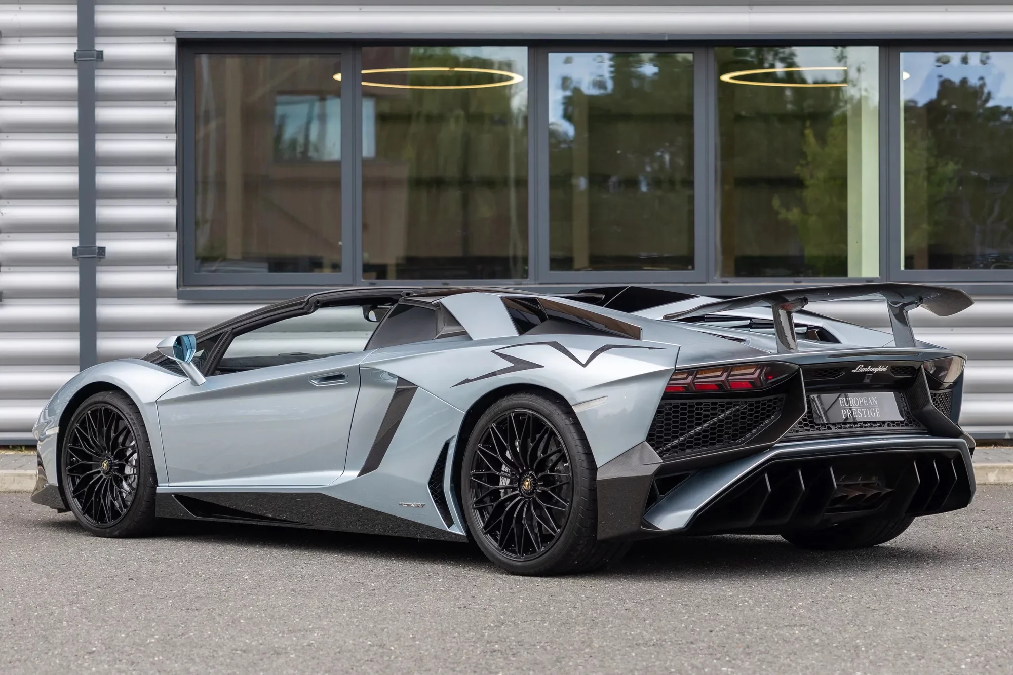 Azzurro Thetys Lamborghini Aventador