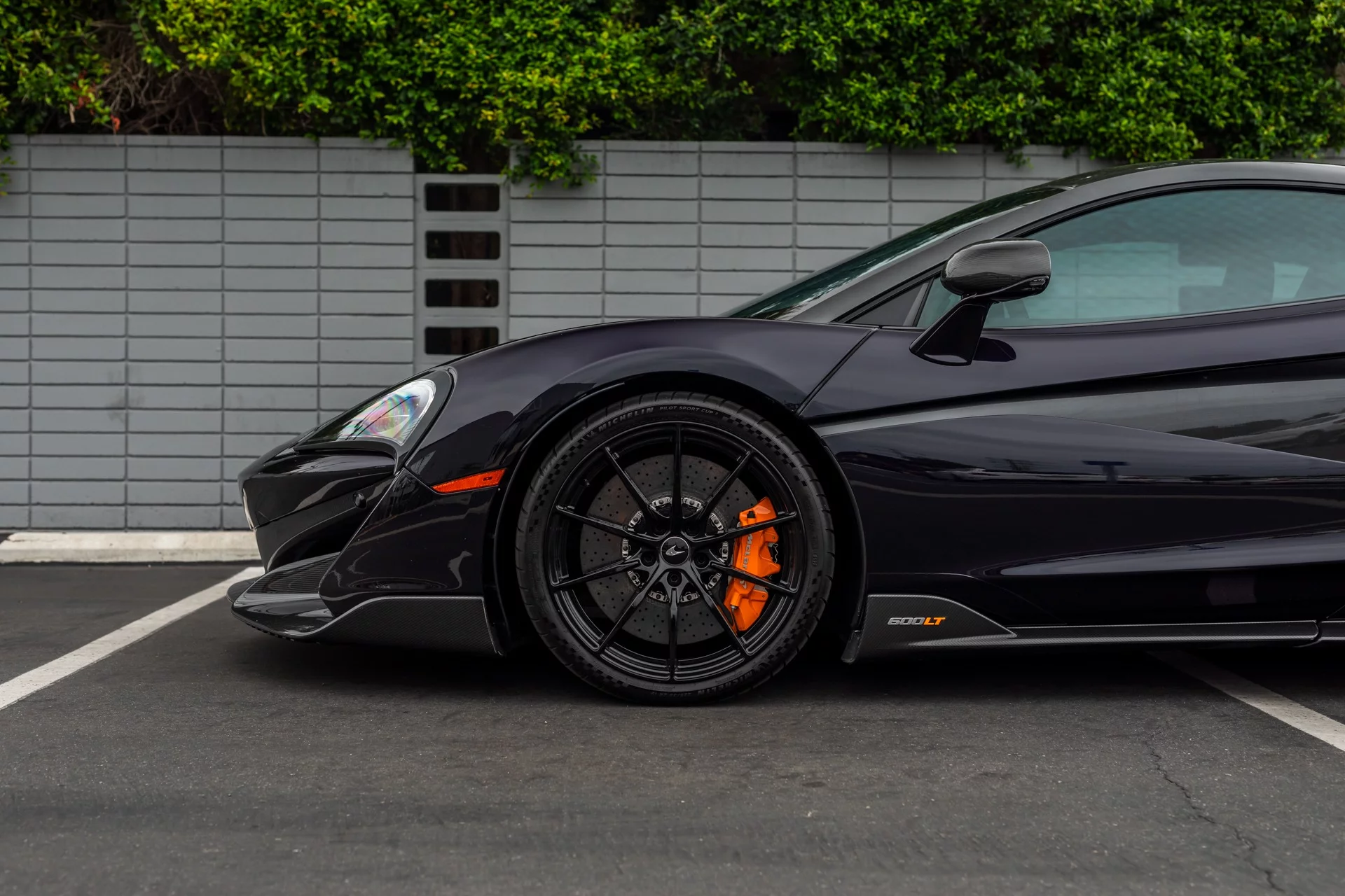 Amethyst Black McLaren 600LT