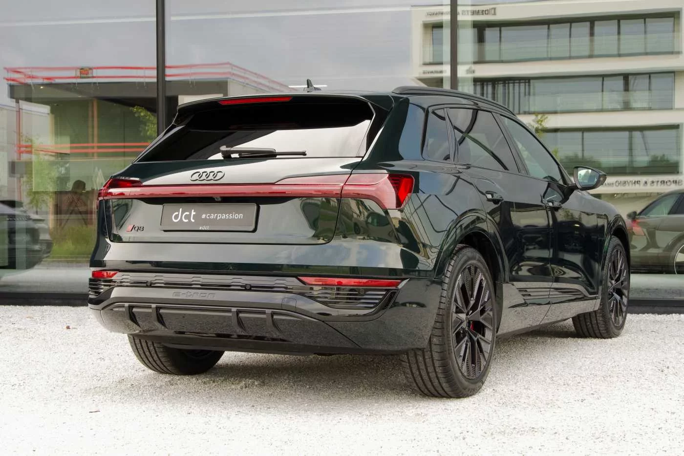Deep Green Audi Q8 e-tron