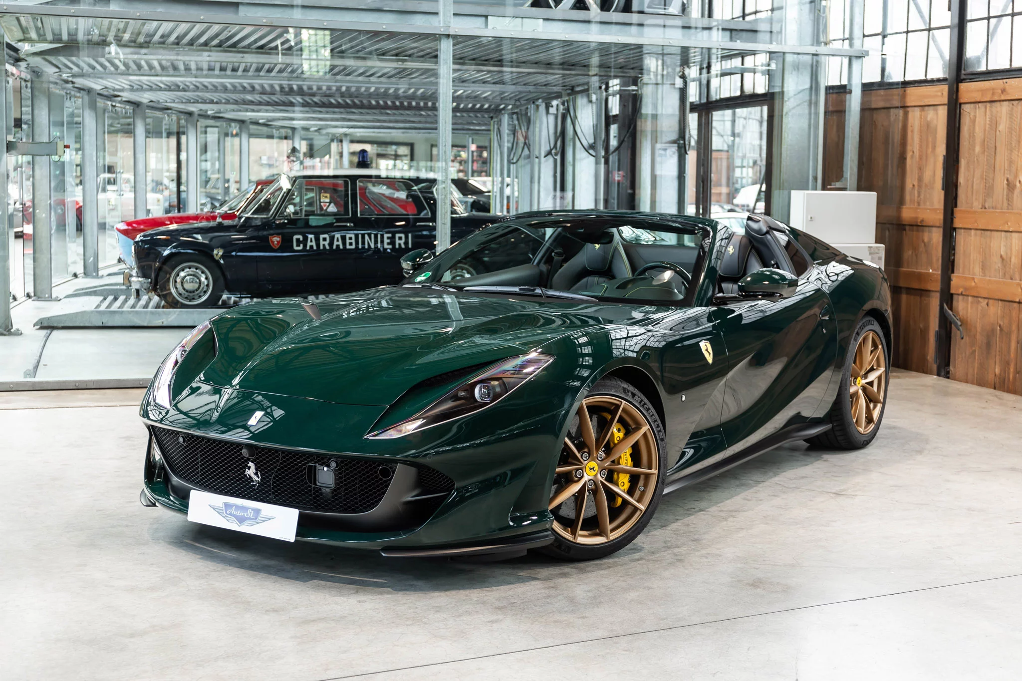 Verde British Racing Ferrari 812