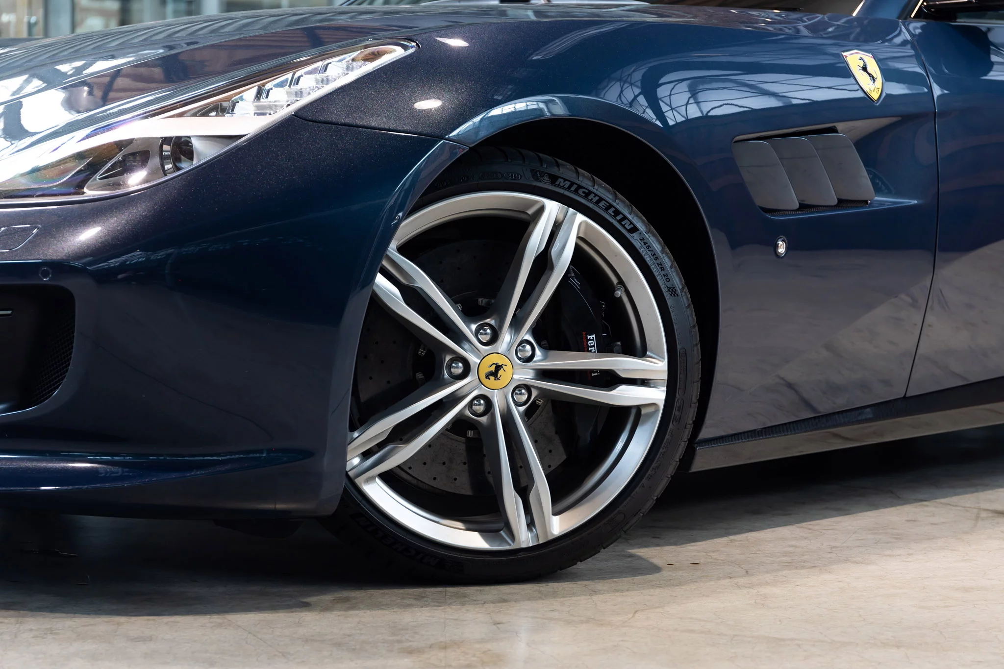 Blu Ahrabian Ferrari GTC4Lusso