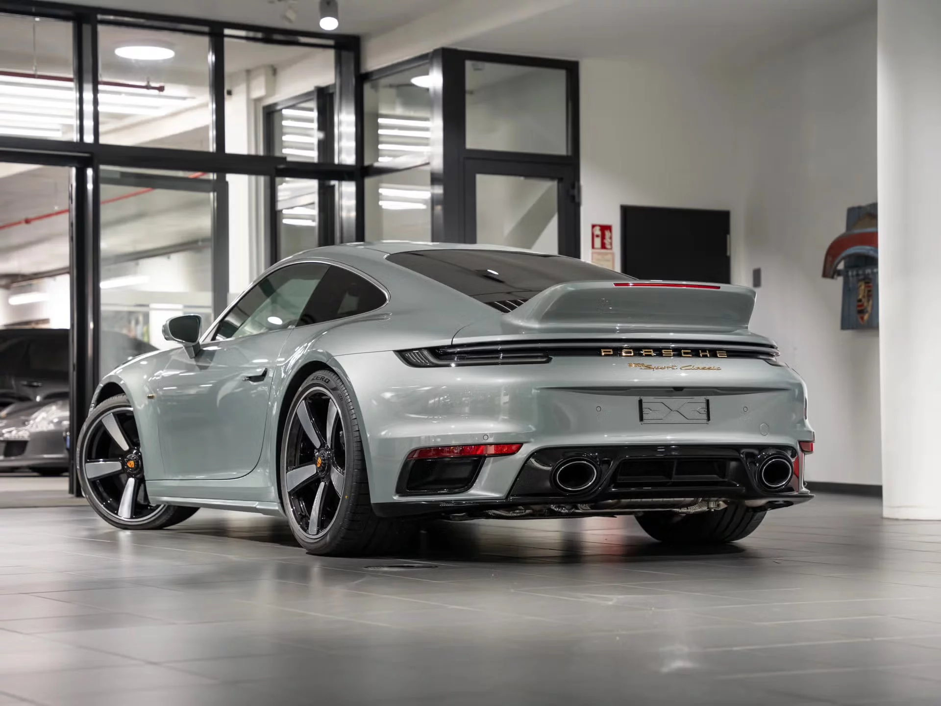 Fish Silver Grey Metallic Porsche 911 Sport Classic