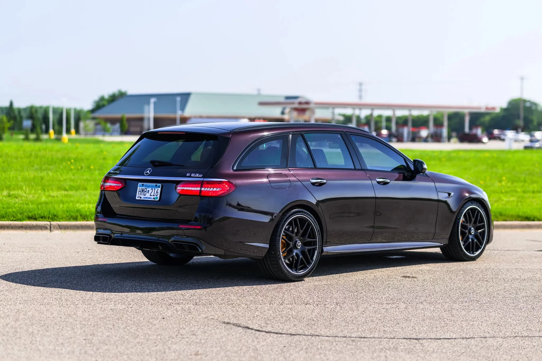 Northern Lights Violet Mercedes-AMG E 63
