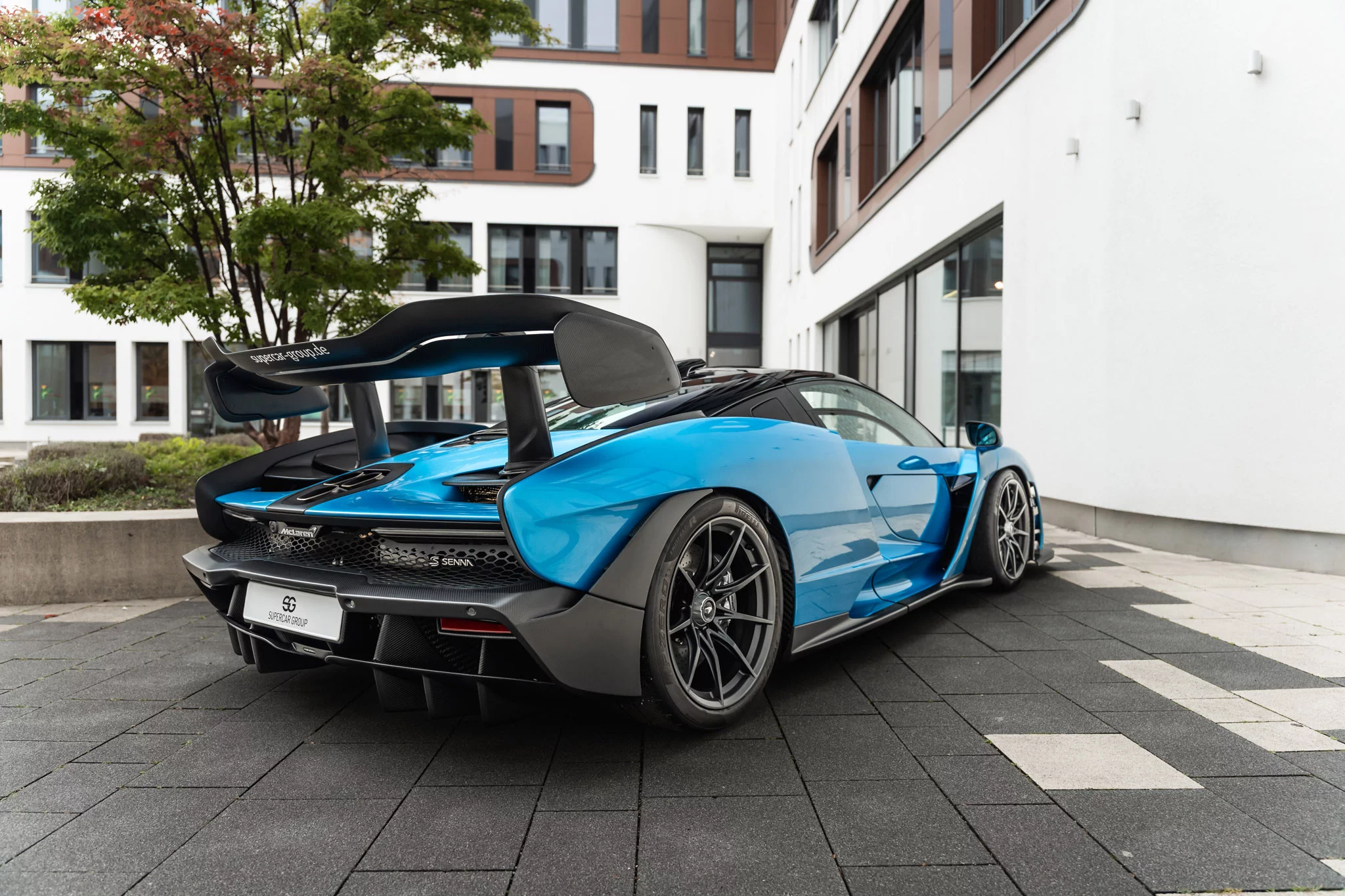 Kingfisher Blue McLaren Senna