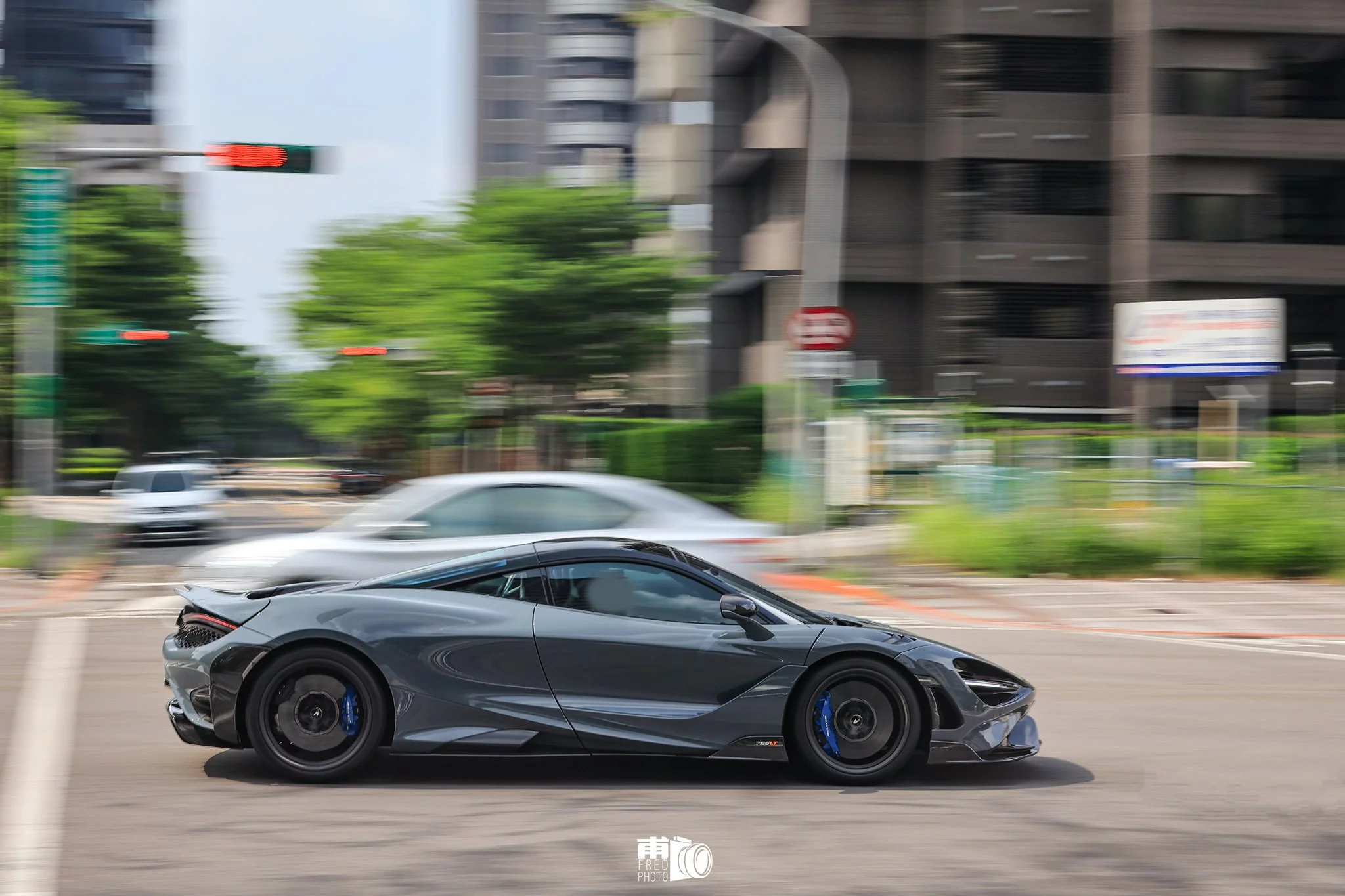 Chicane Grey McLaren 765LT
