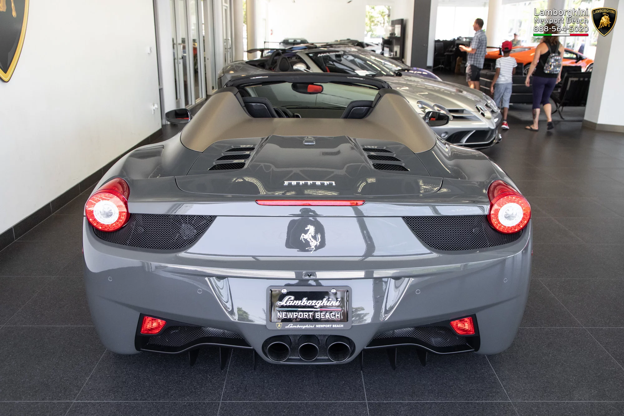 Grigio Scuro Ferrari 458