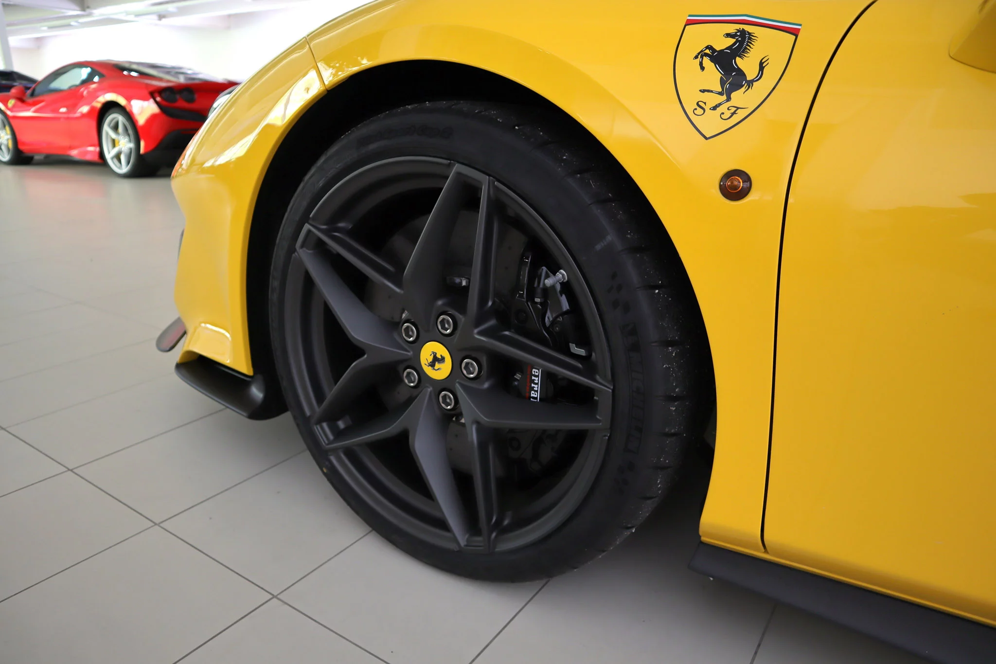 Giallo Fly Caldo Ferrari 488