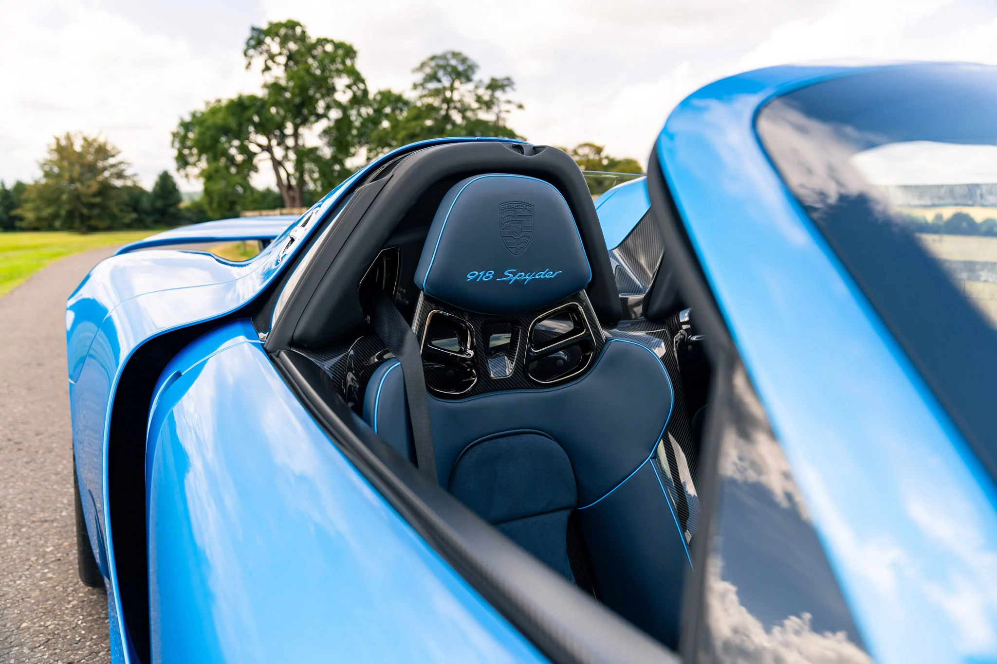 Cerulean Blue Porsche 918 Spyder
