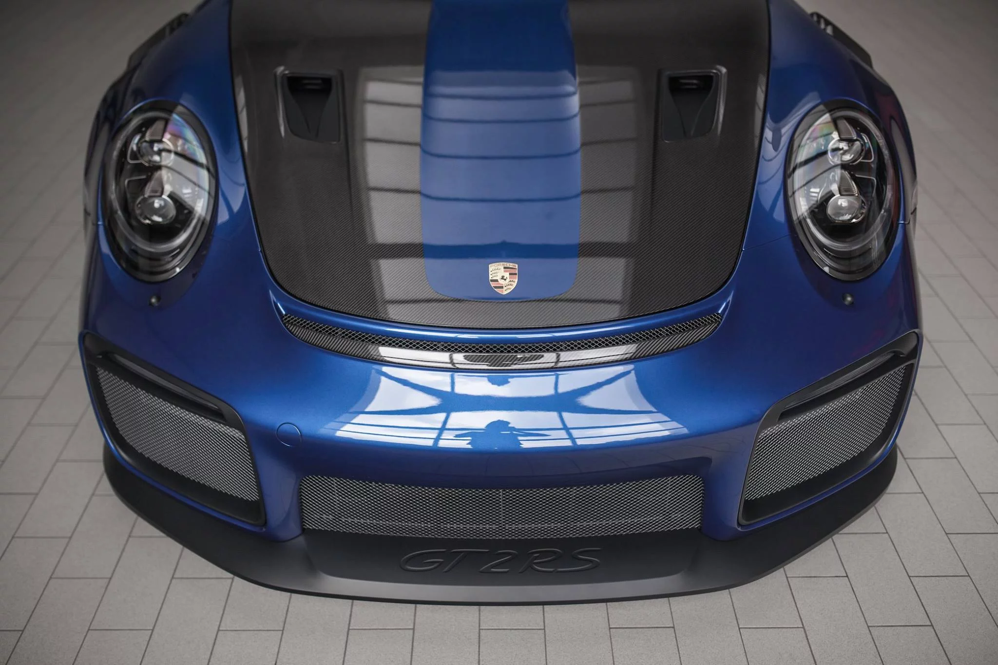 Aqua Blue Porsche 911 GT2 RS