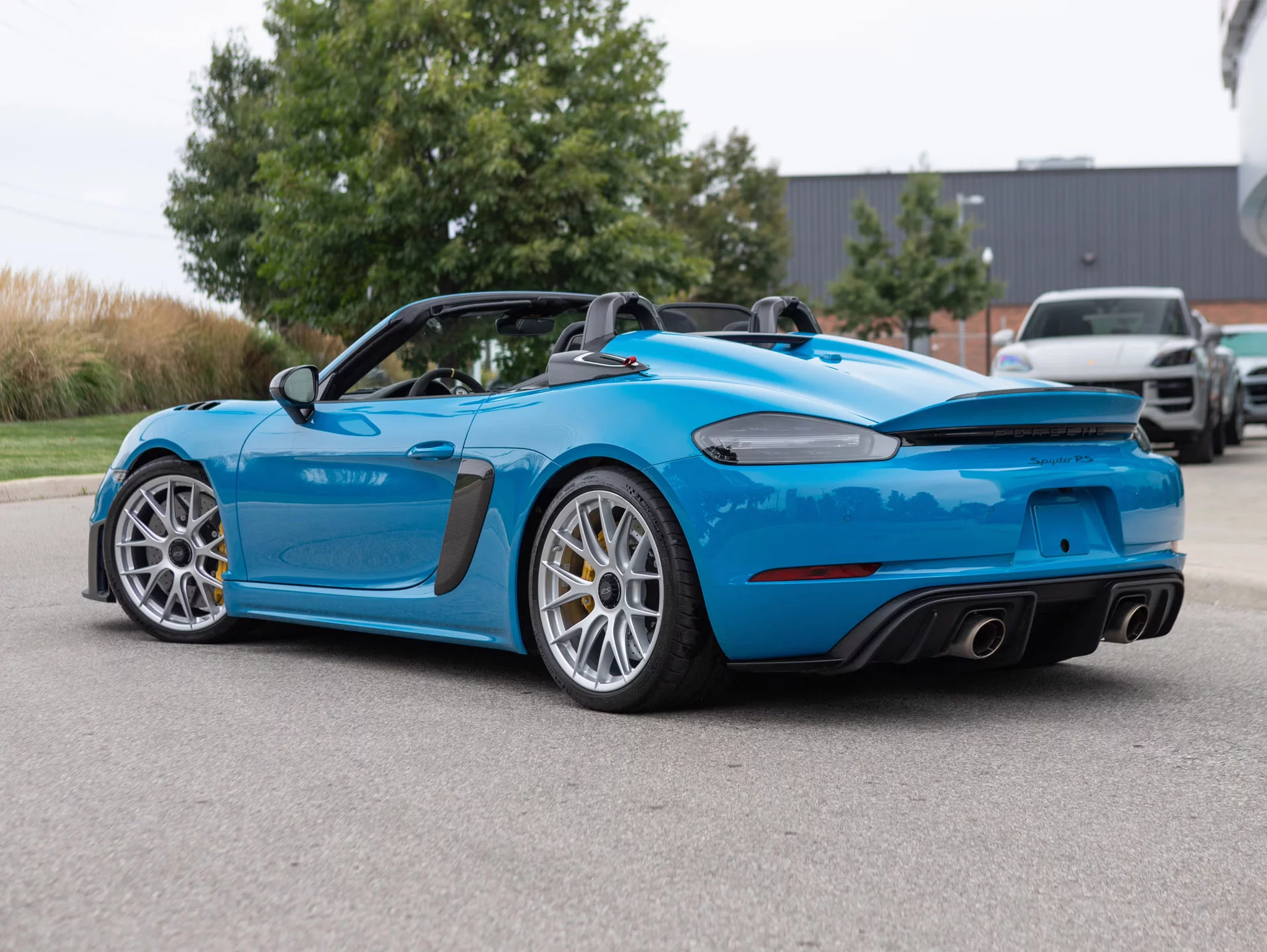 Turqoise Blue Porsche 718 Spyder RS