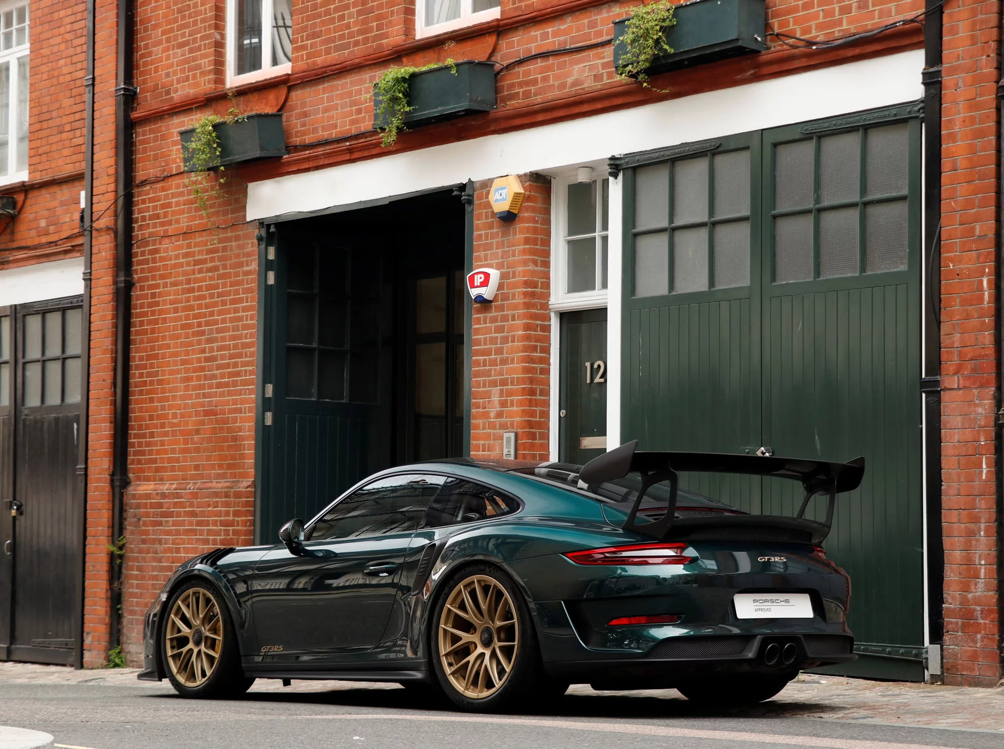 Jet Green Metallic Porsche 911 GT3 RS