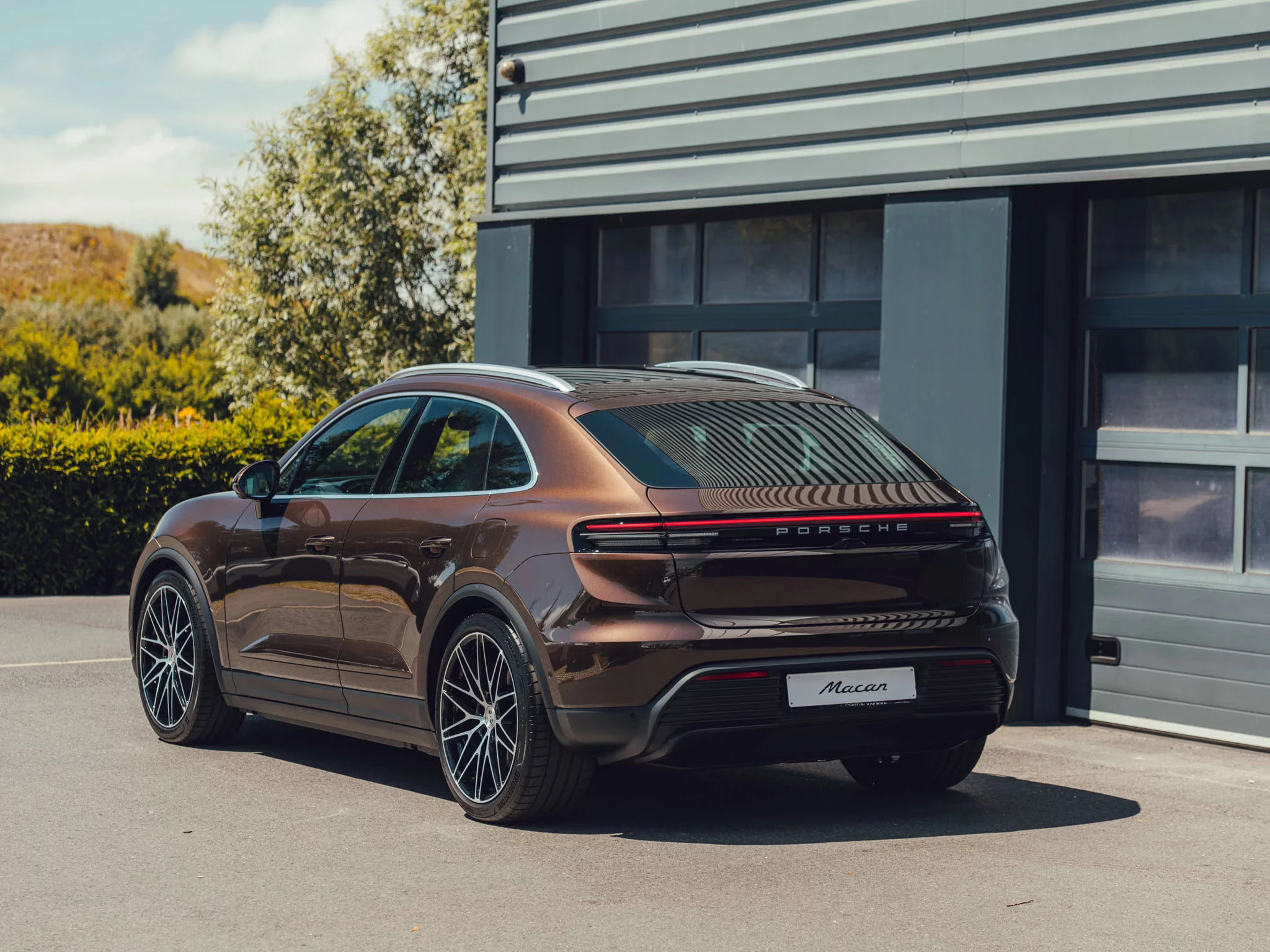 Macadamia Metallic Porsche Macan Electric