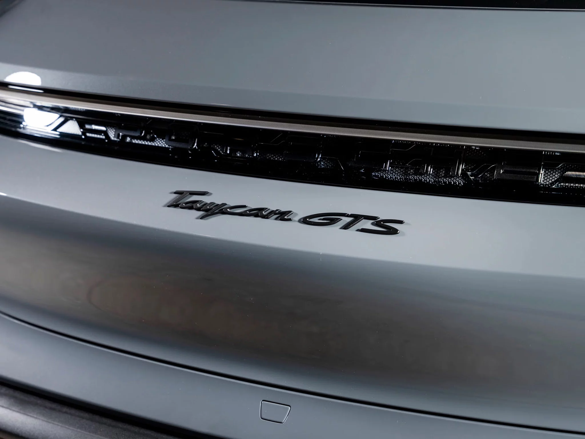 Grigio Telesto Porsche Taycan