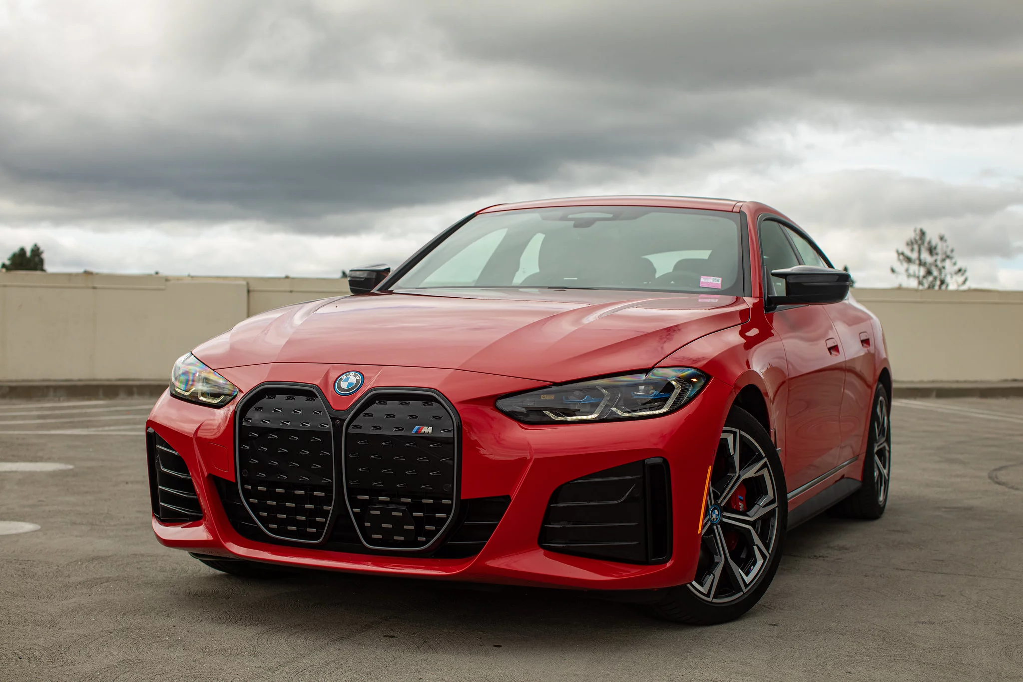 Rosso Corsa BMW i4