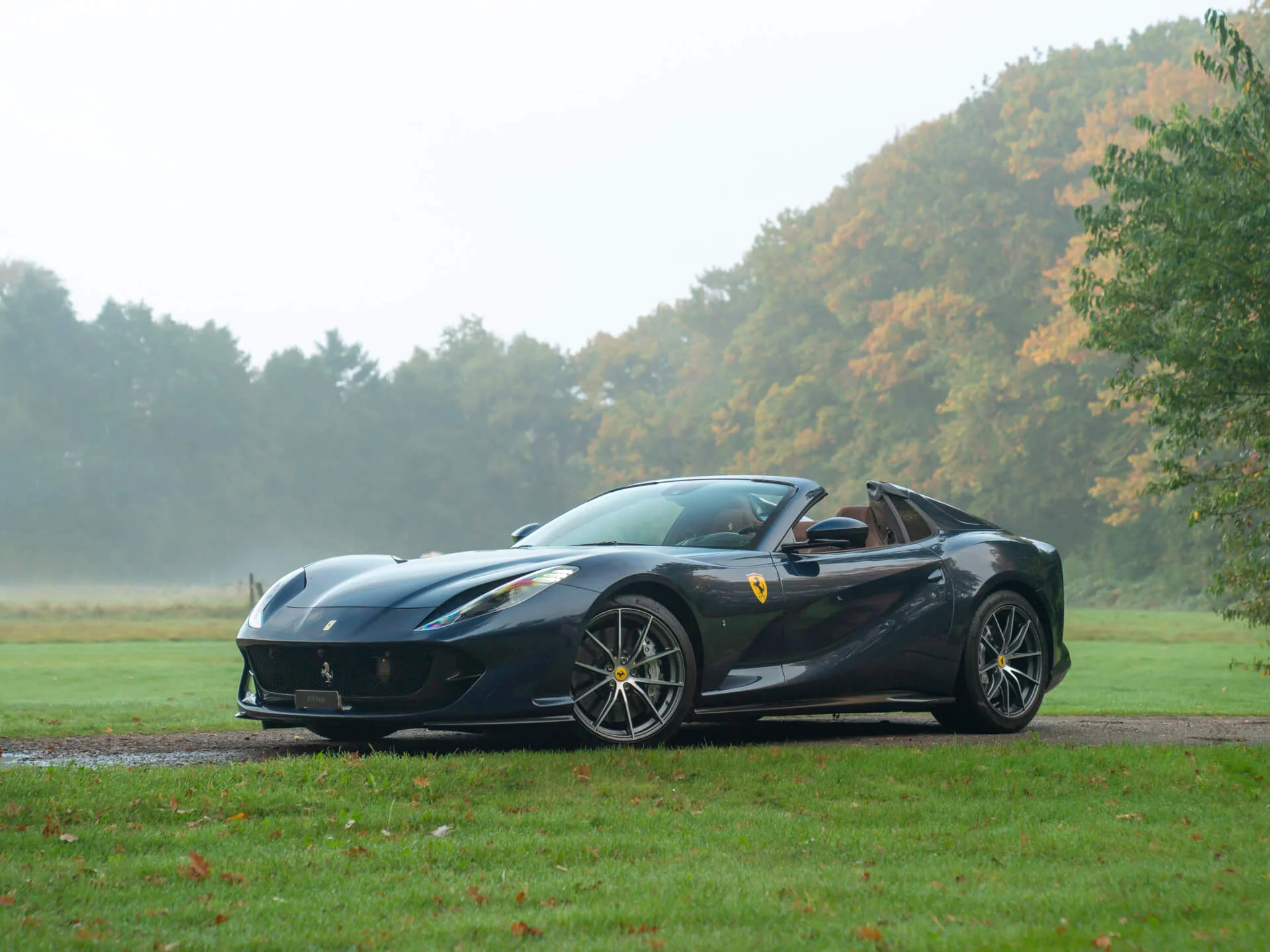 Blu Swaters Ferrari 812