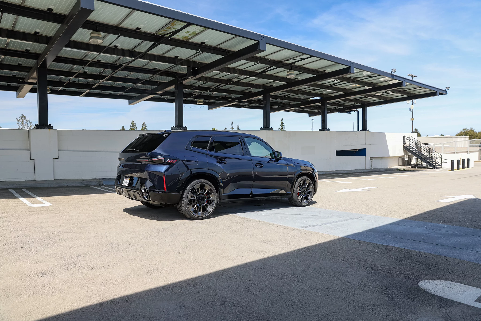 Carbon Black BMW XM