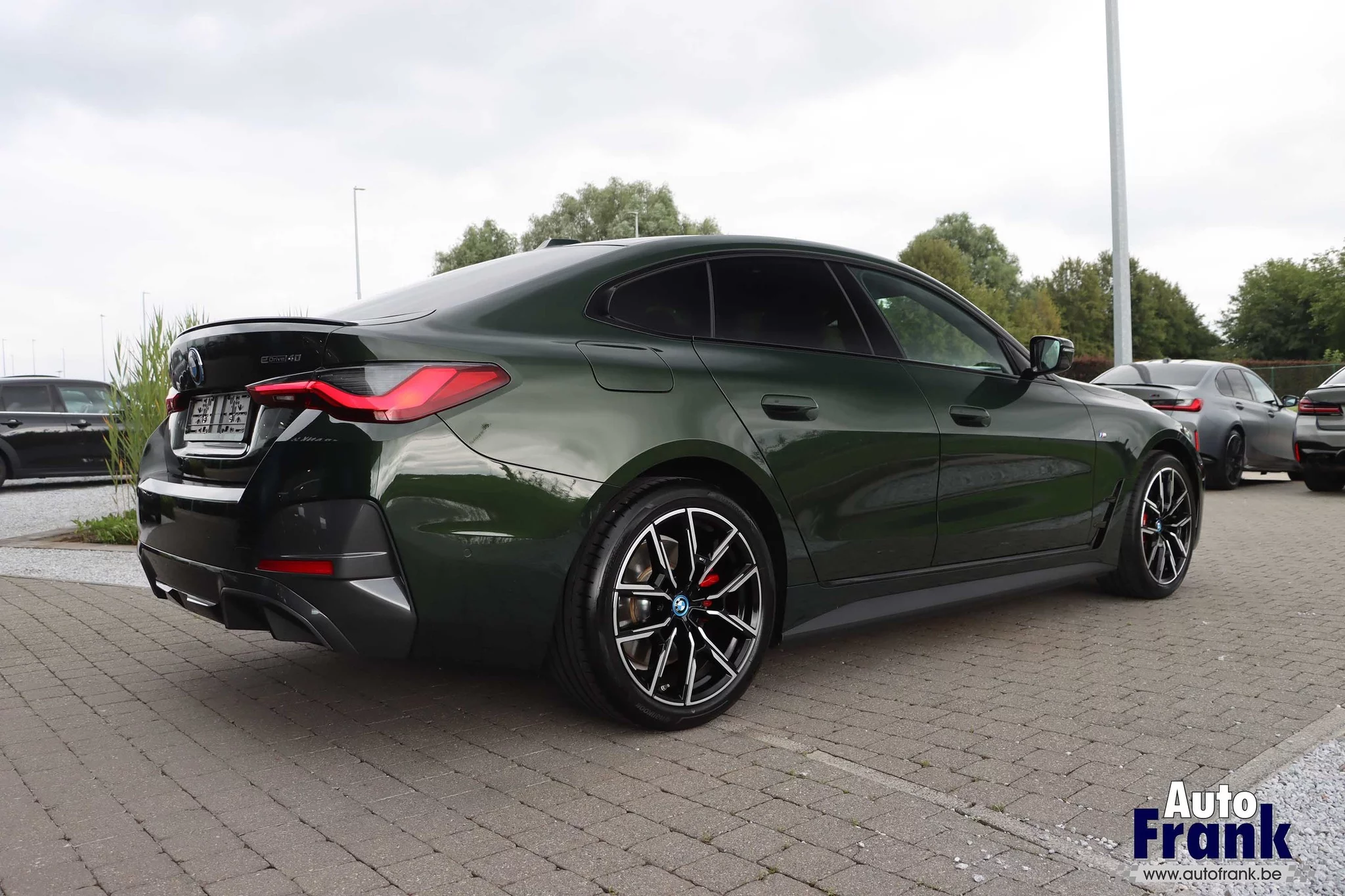 Sanremo Green BMW i4