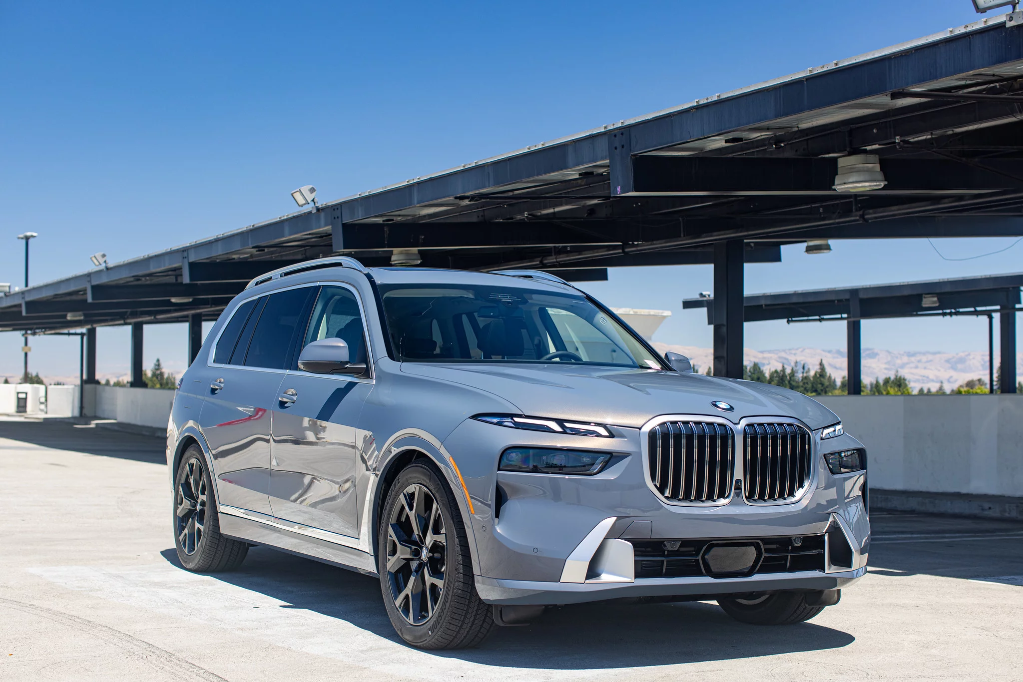 Sparkling Copper Grey BMW X7